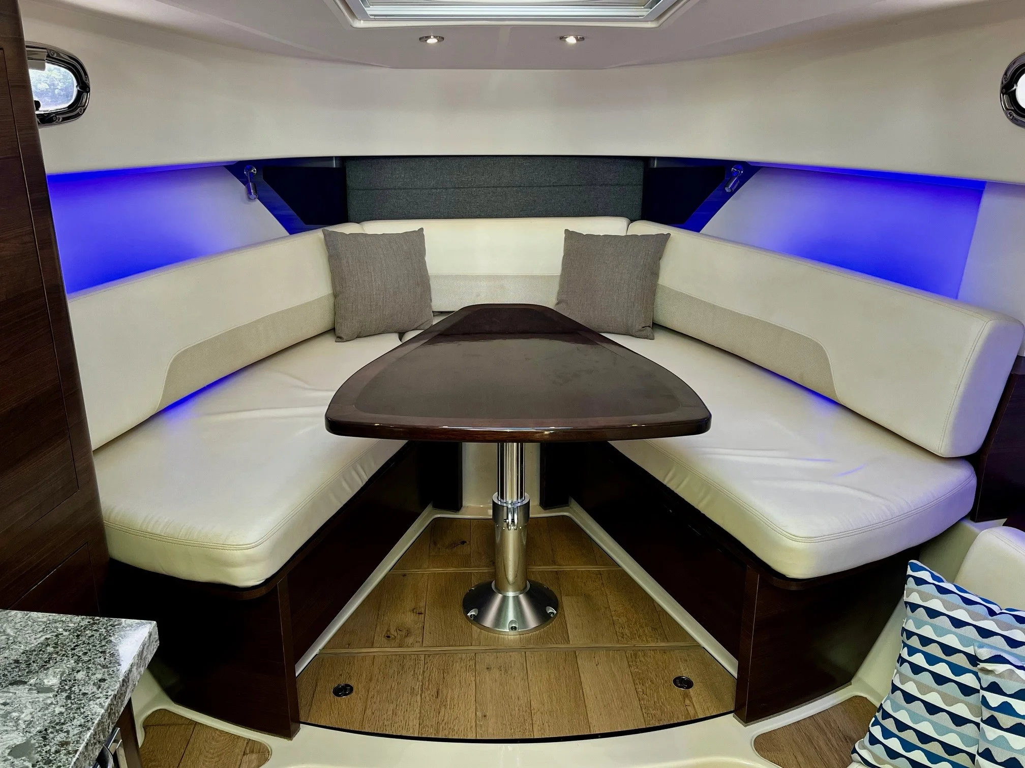 2018 Boston Whaler 345 CONQUEST Image Thumbnail #28