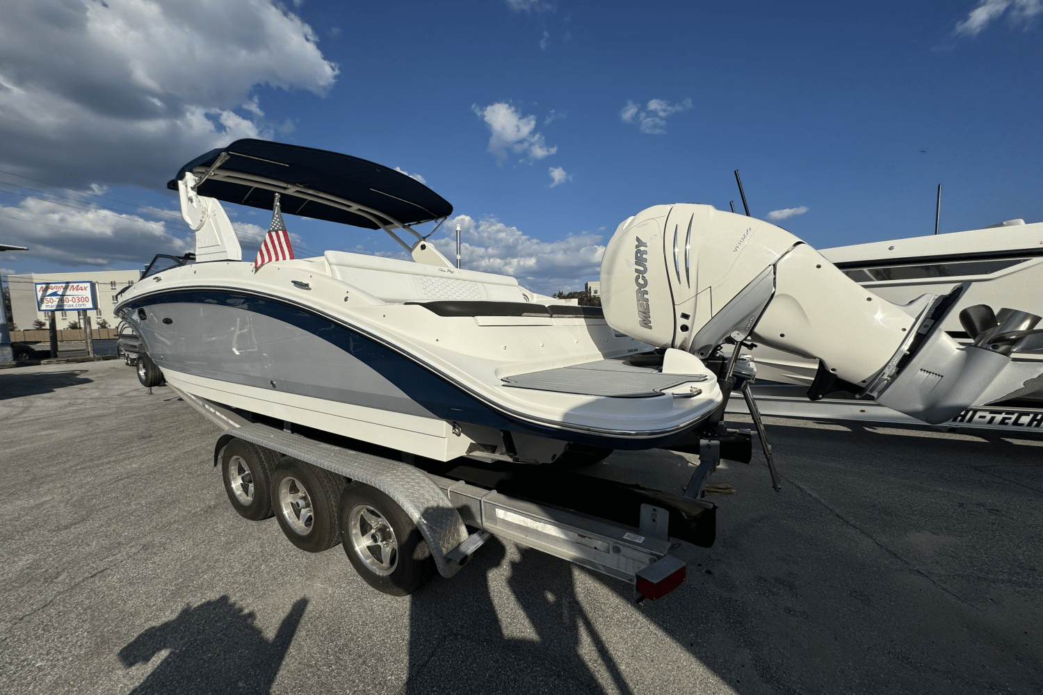 2019 Sea Ray 270 SDX OB Image Thumbnail #5