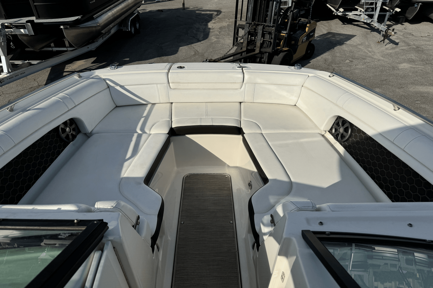 2019 Sea Ray 270 SDX OB Image Thumbnail #16