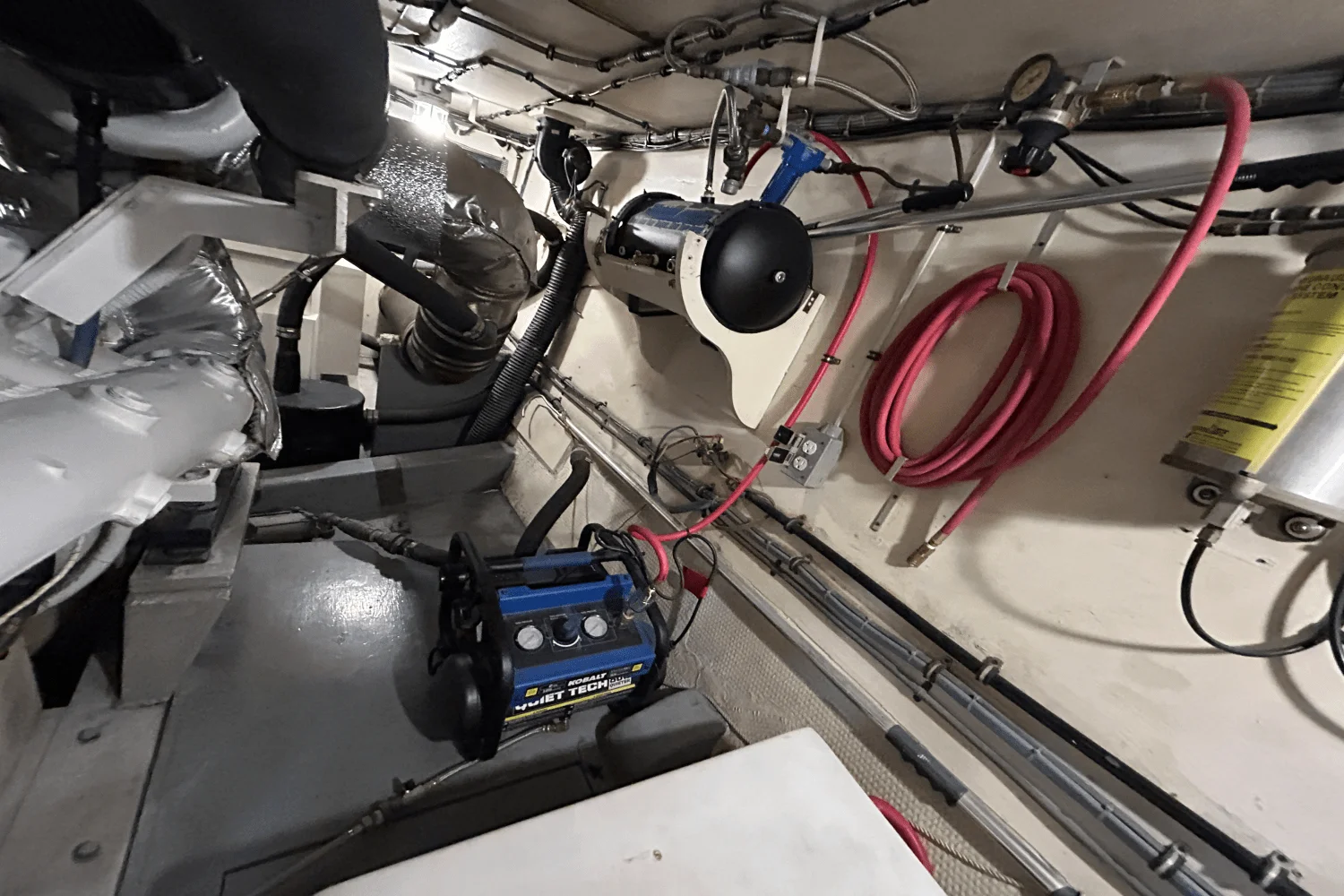 1984 Hatteras 60 CONTERTIBLE Image Thumbnail #56