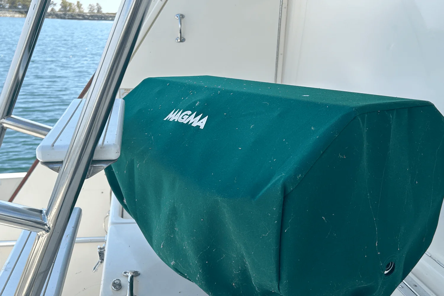 1984 Hatteras 60 CONTERTIBLE Image Thumbnail #11