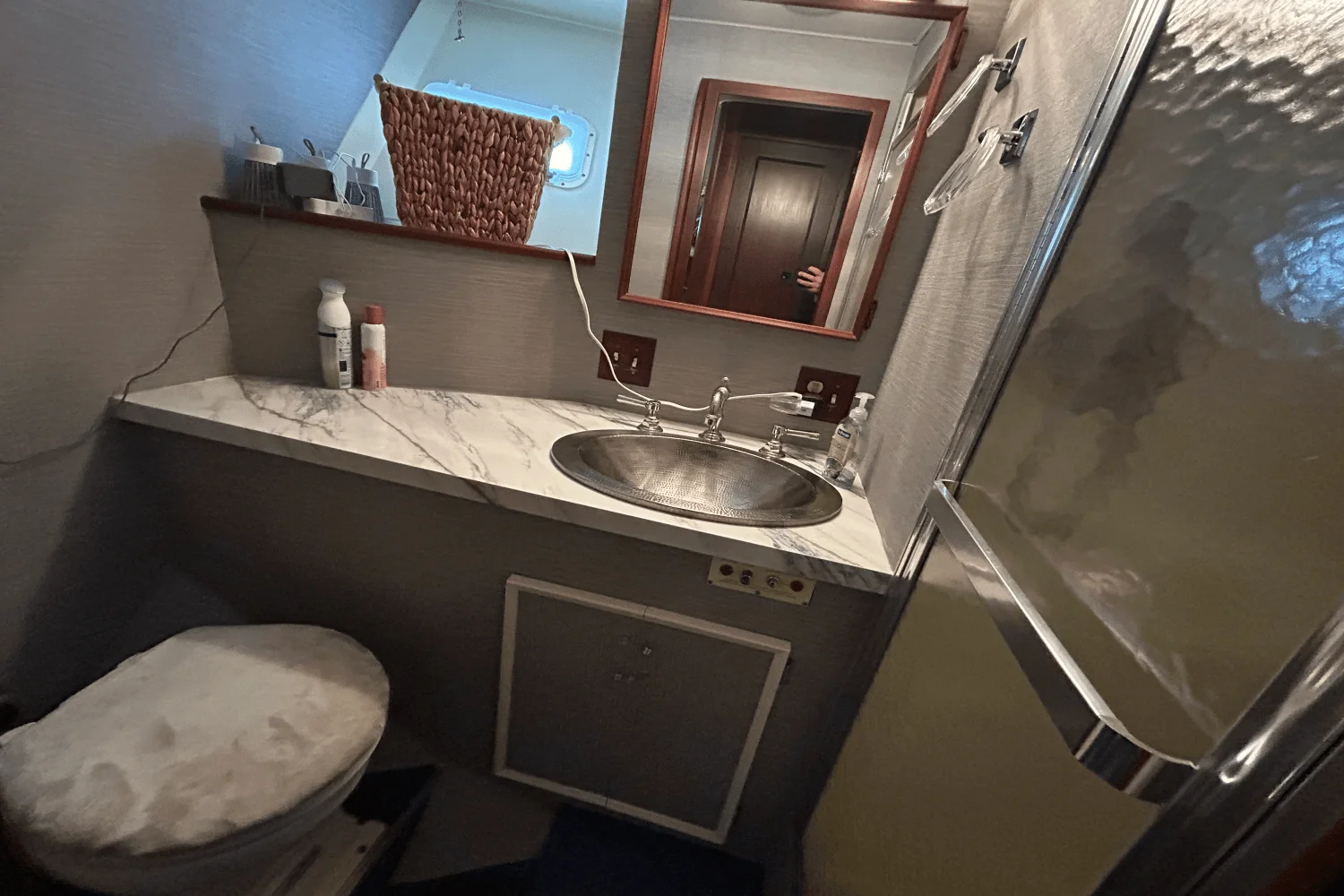 1984 Hatteras 60 CONTERTIBLE Image Thumbnail #30