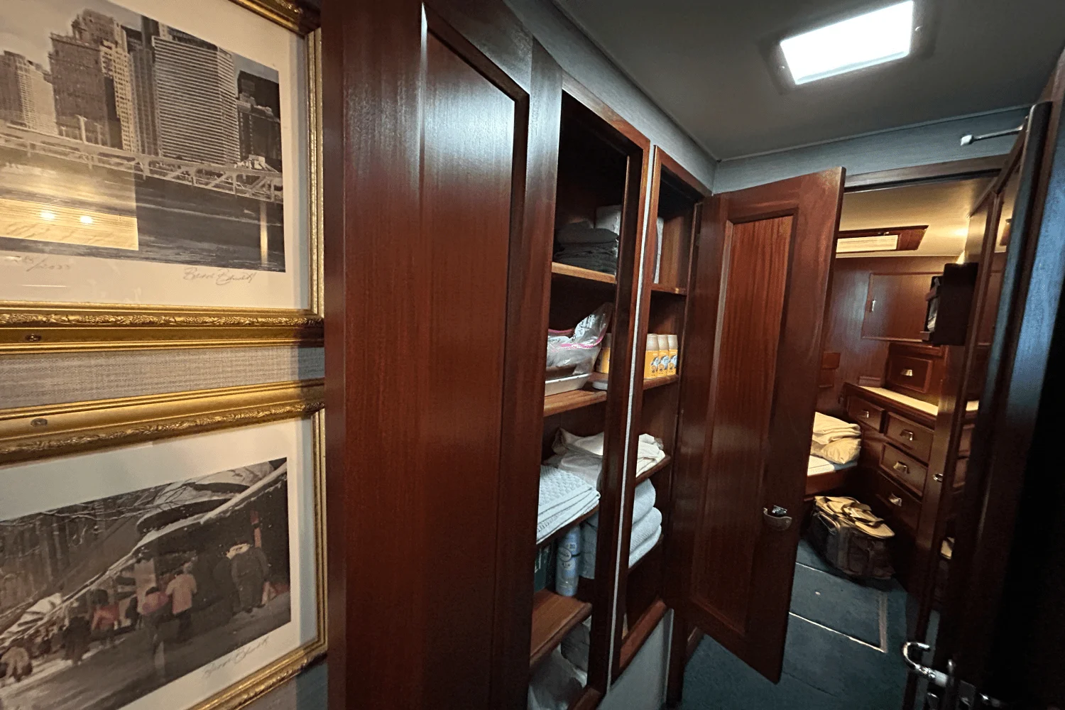 1984 Hatteras 60 CONTERTIBLE Image Thumbnail #33