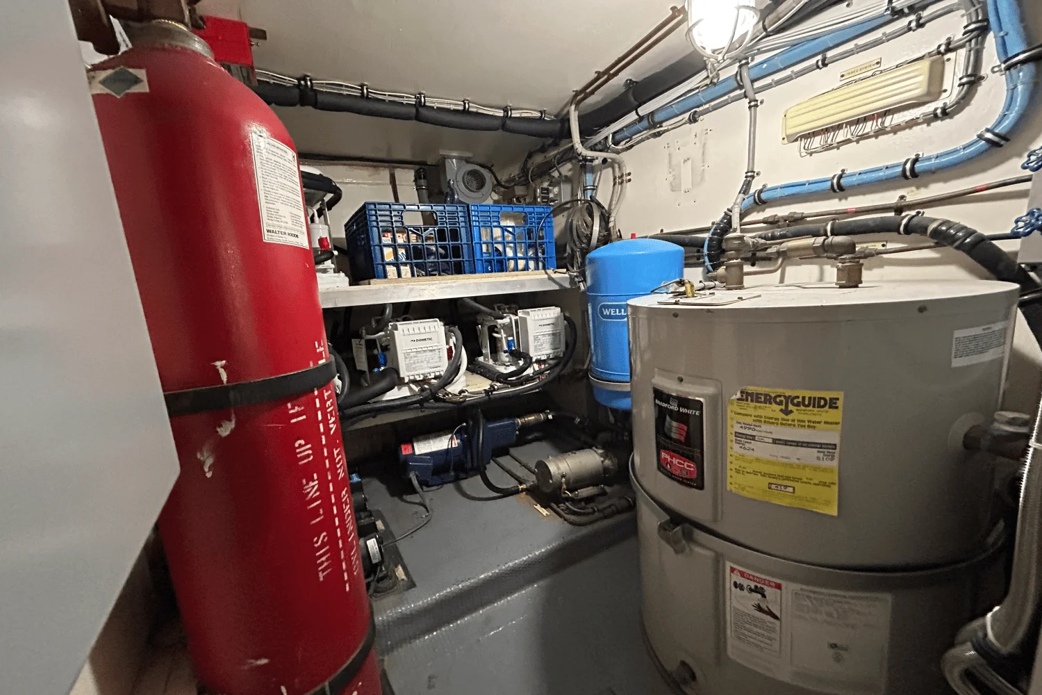 1984 Hatteras 60 CONTERTIBLE Image Thumbnail #44