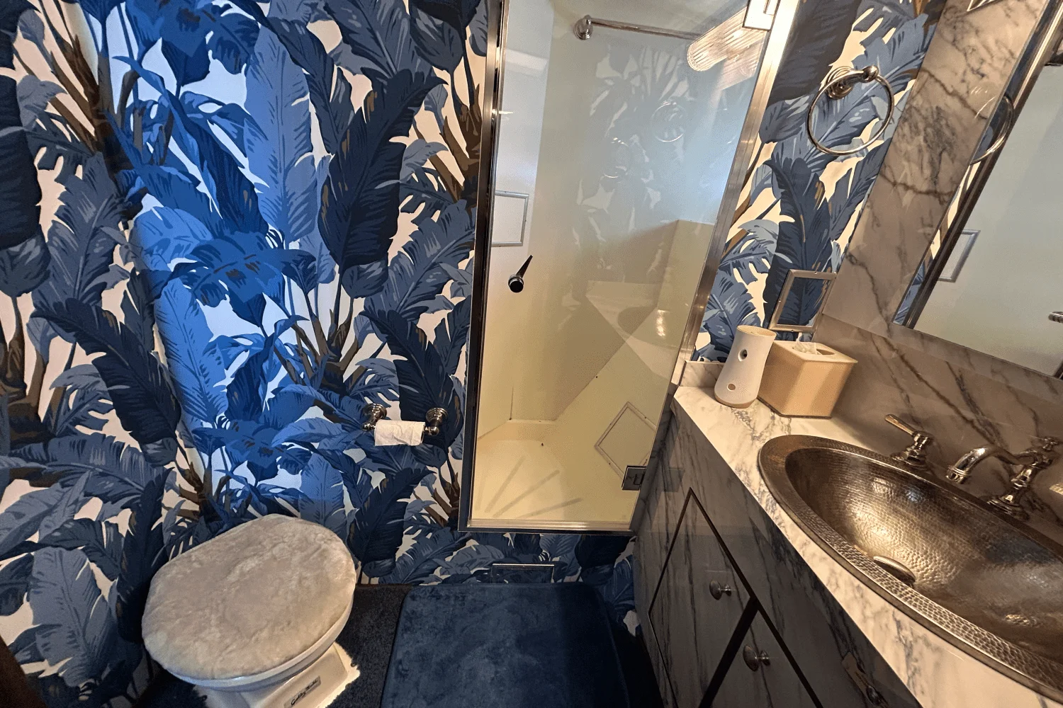 1984 Hatteras 60 CONTERTIBLE Image Thumbnail #27