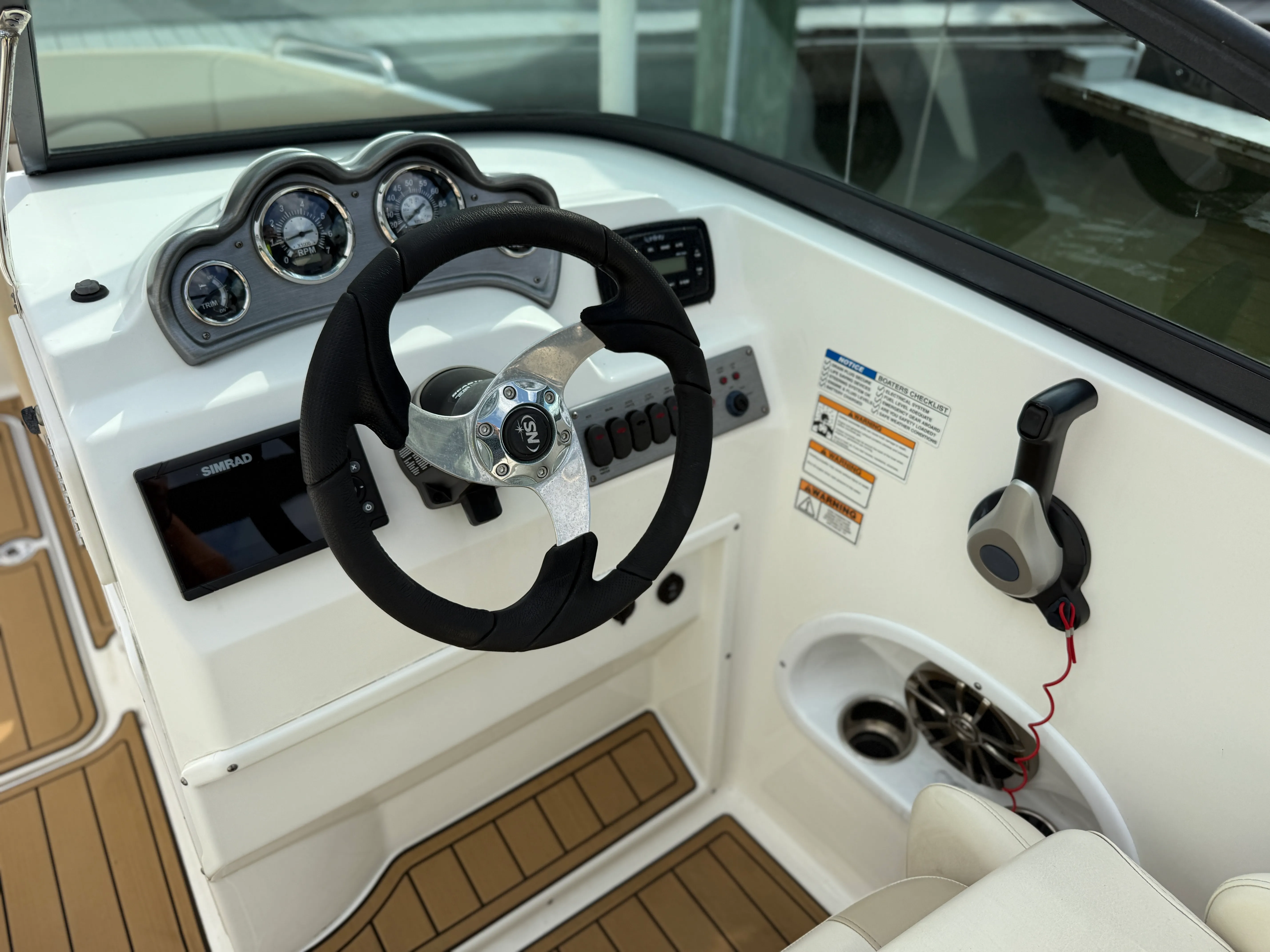 2022 NauticStar 223 DC Image Thumbnail #13