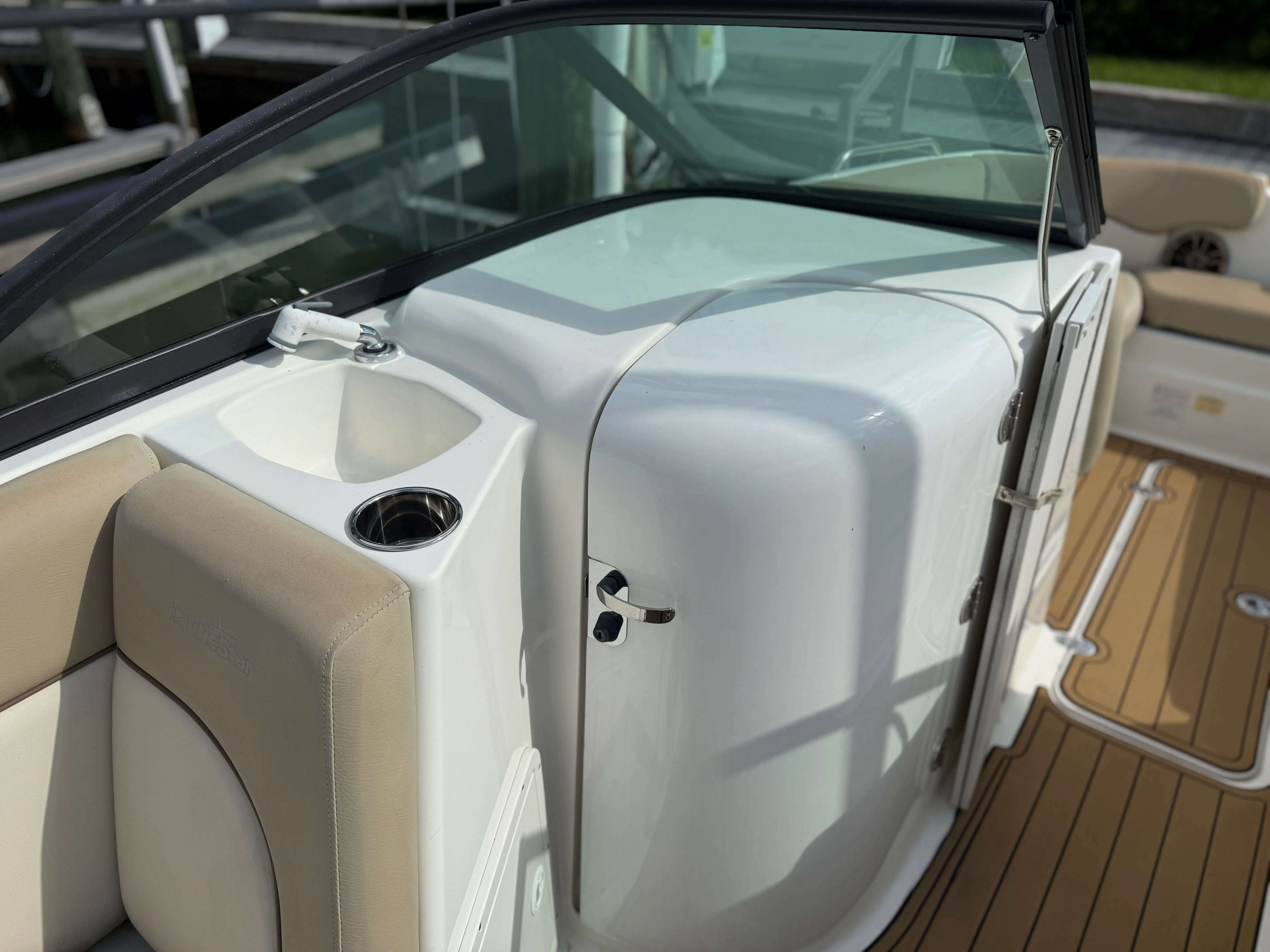 2022 NauticStar 223 DC Image Thumbnail #18