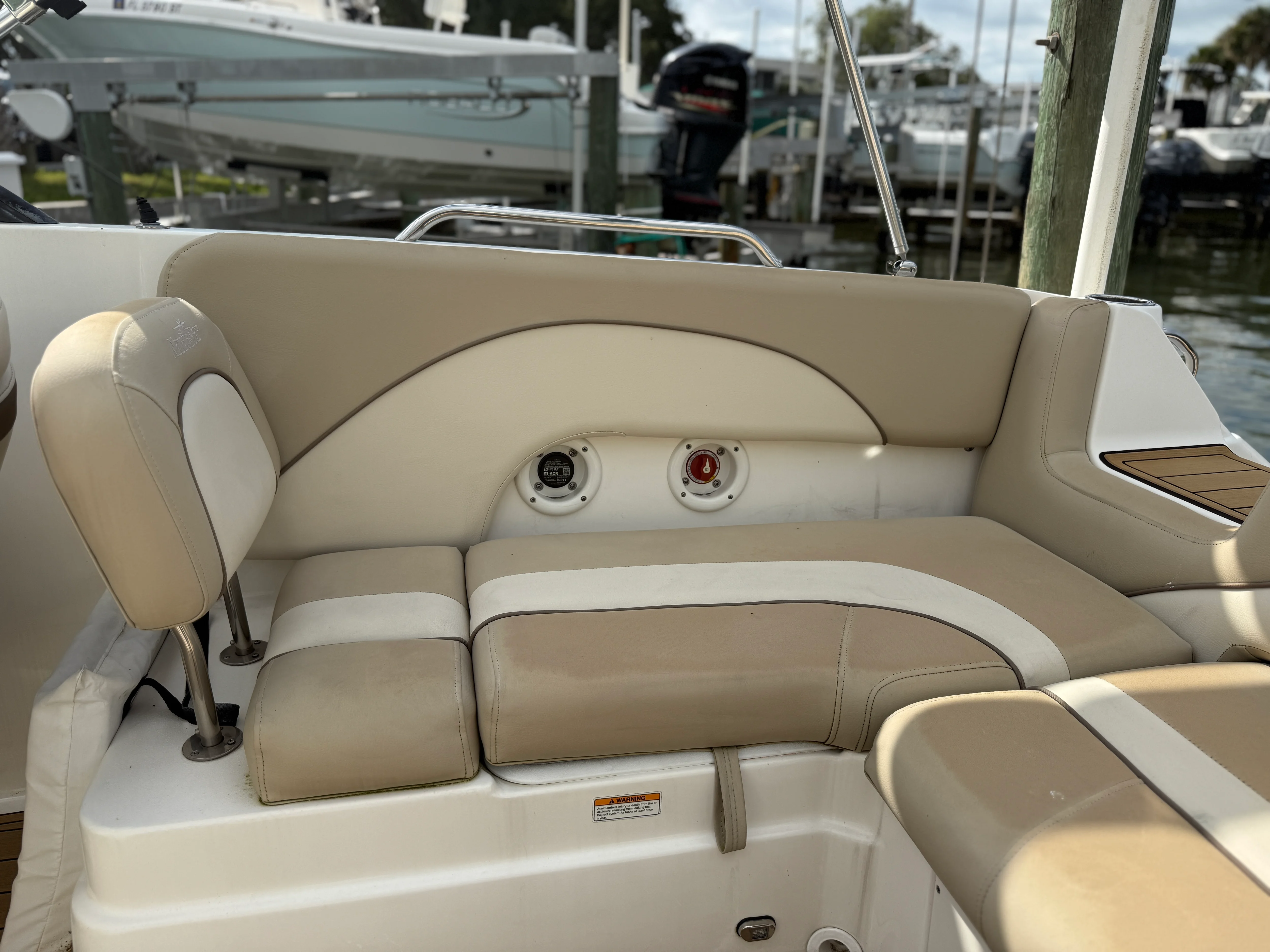 2022 NauticStar 223 DC Image Thumbnail #6