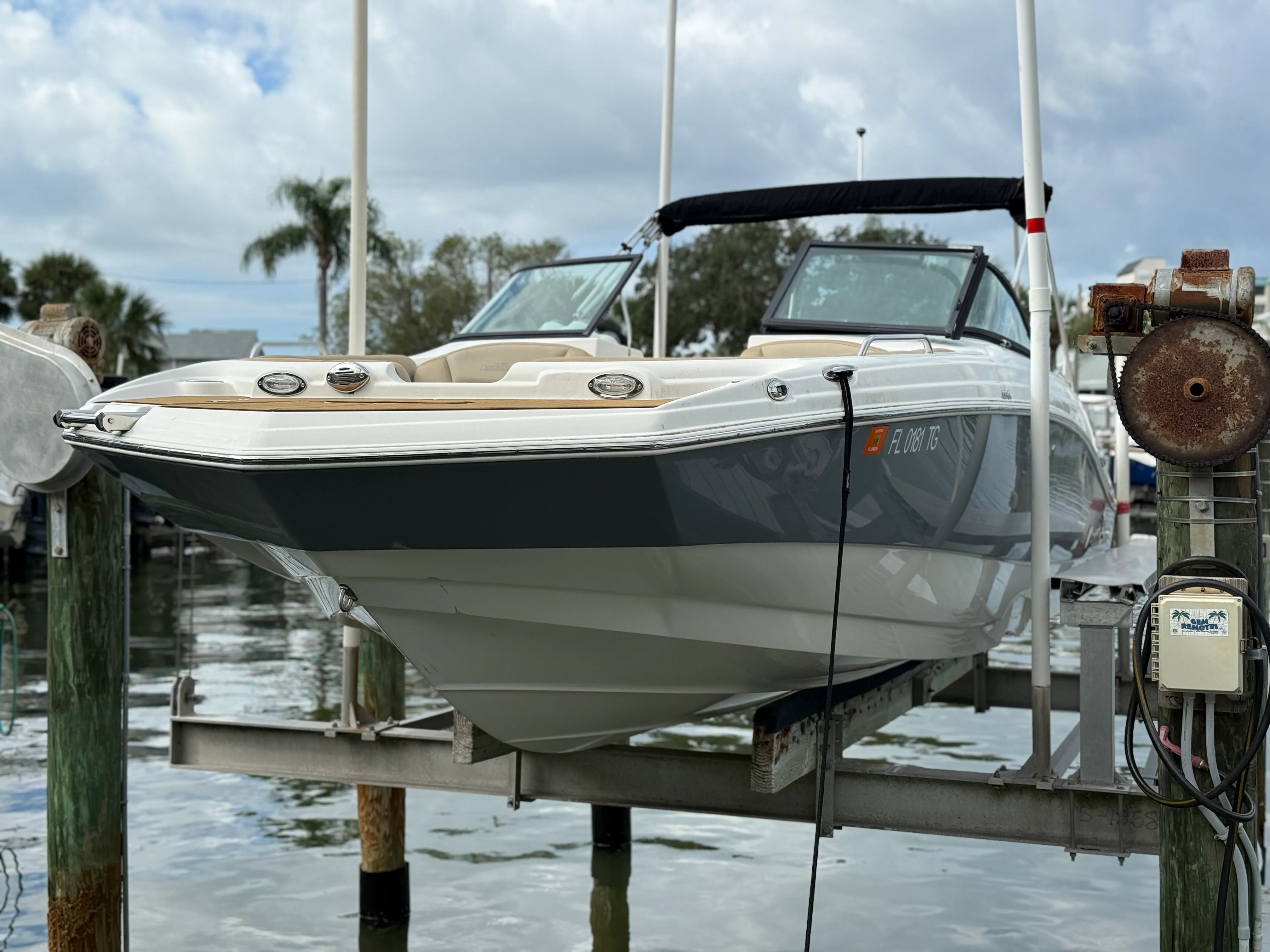 2022 NauticStar 223 DC Image Thumbnail #2