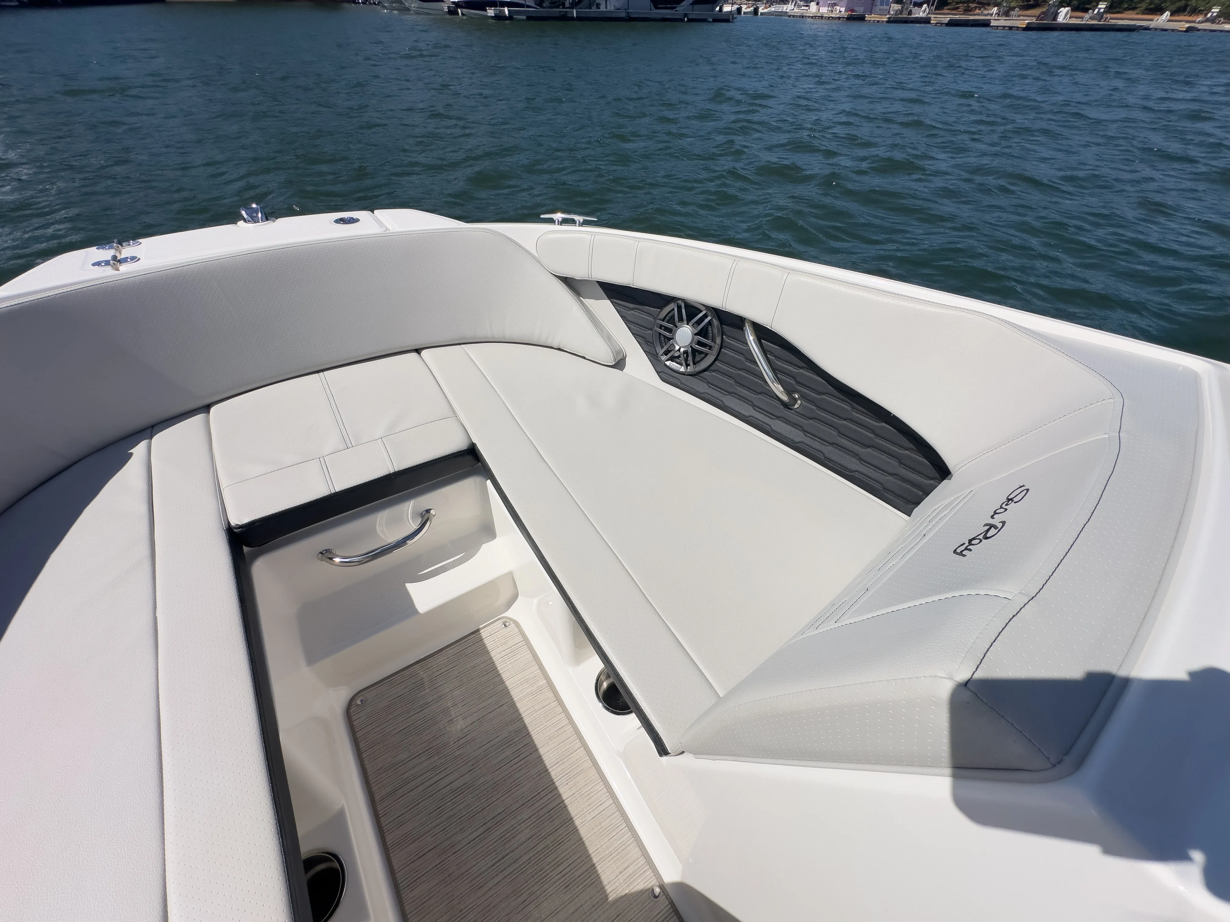 2022 Sea Ray SPX 190 OB Image Thumbnail #8