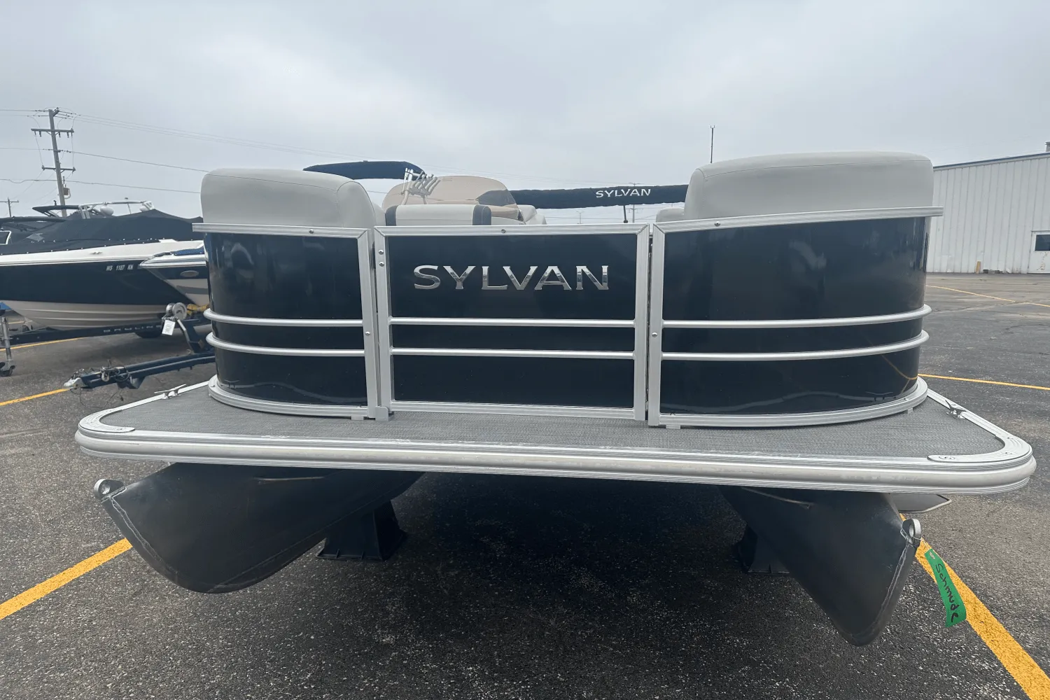 2023 Sylvan 8520 MIRAGE PF Image Thumbnail #1