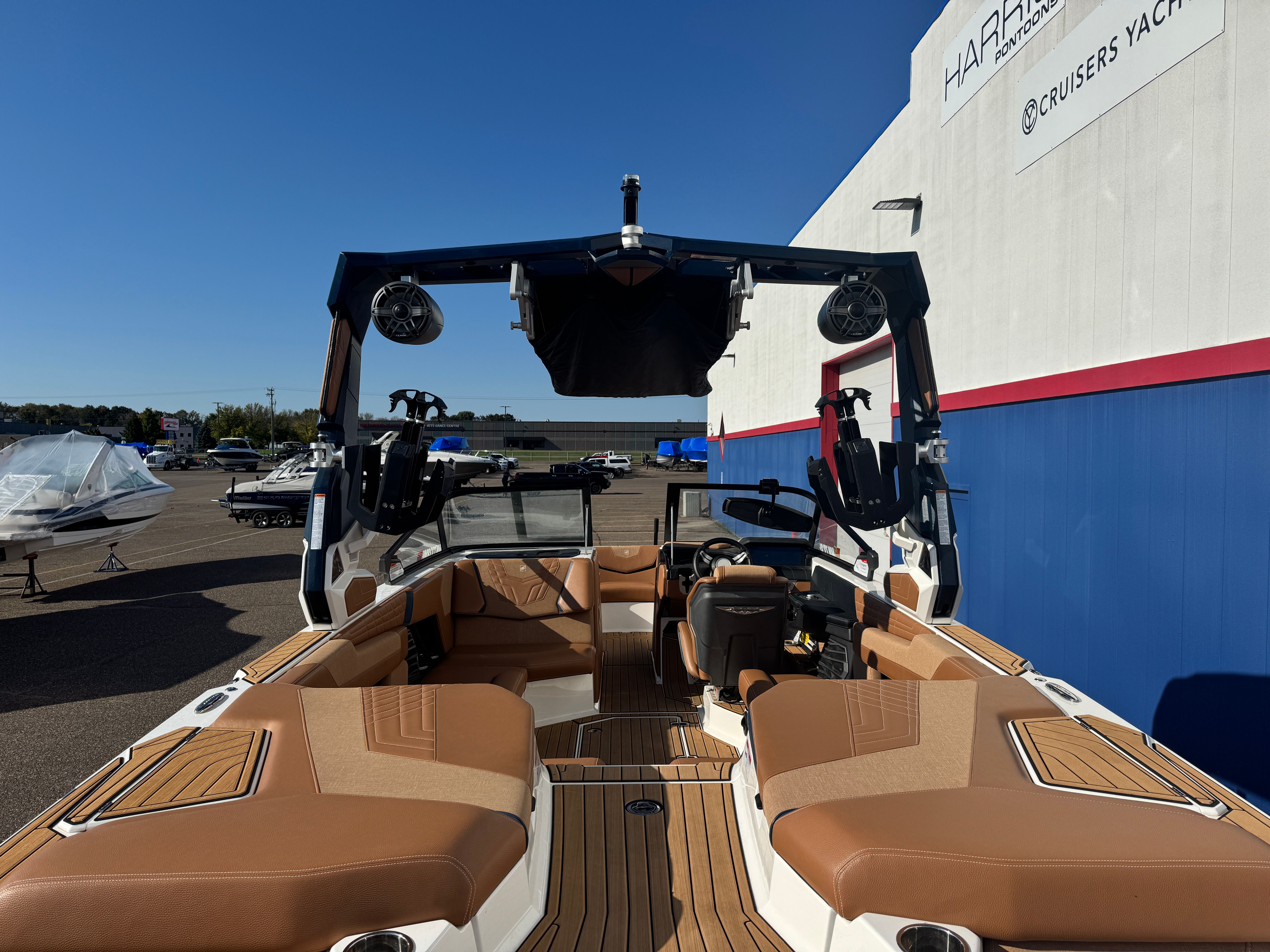 2022 Nautique G23SA Image Thumbnail #6