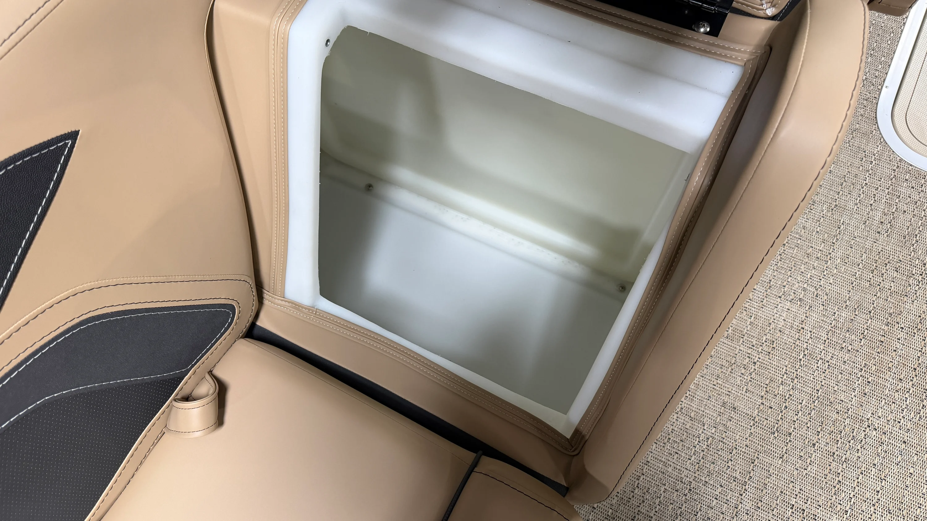 2026 Barletta Cabrio 22 QC Image Thumbnail #77