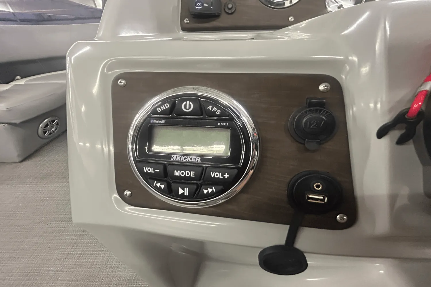 2019 Manitou 210 AURORA LE Image Thumbnail #16