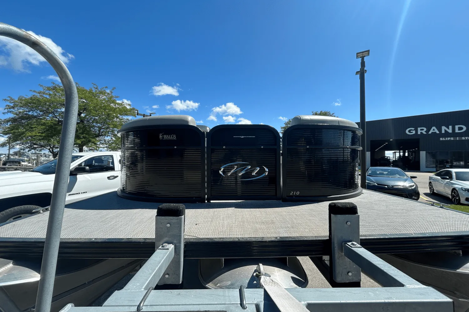 2019 Manitou 210 AURORA LE Image Thumbnail #1