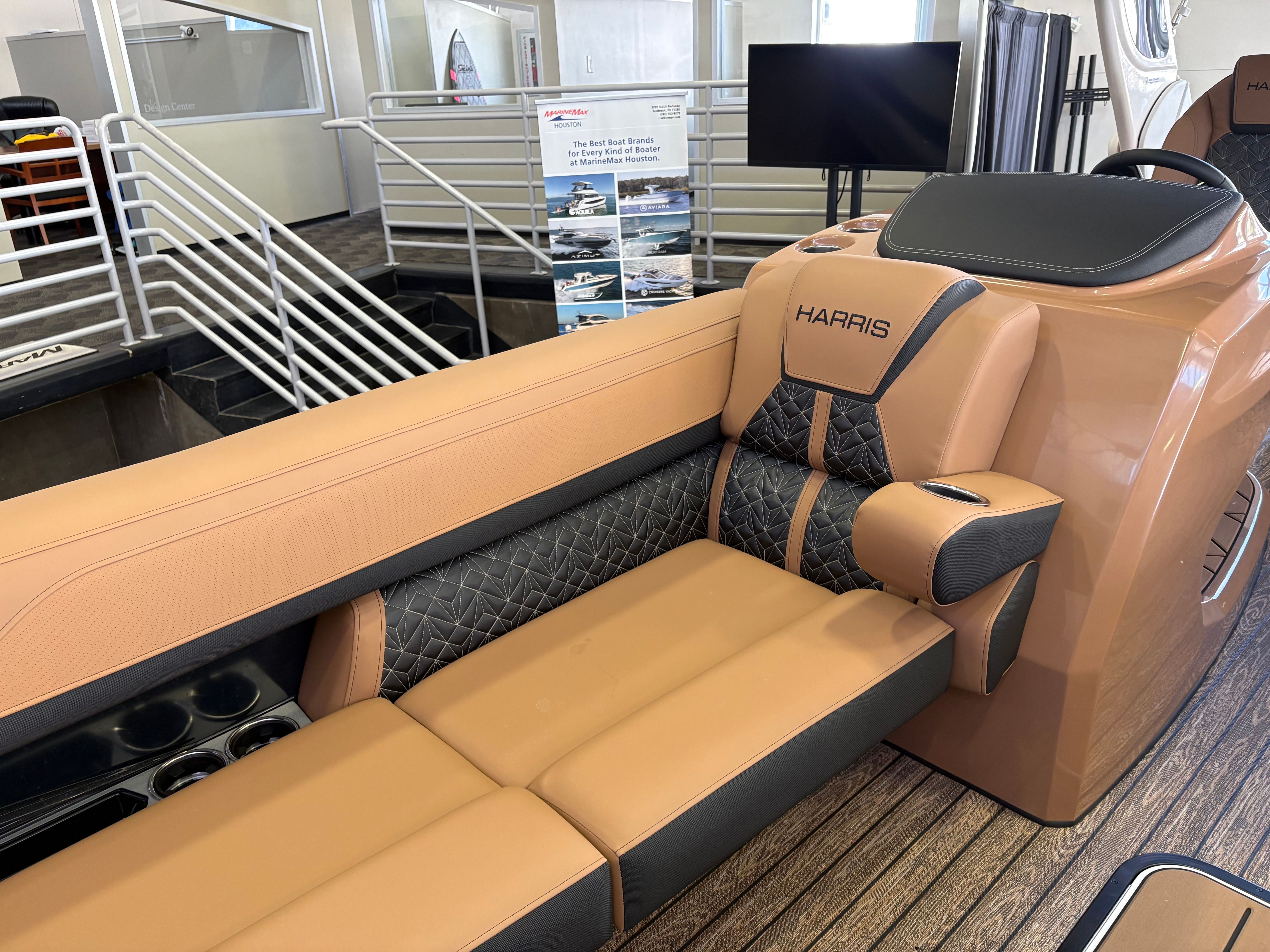 2026 Harris Grand Mariner 250 Image Thumbnail #12