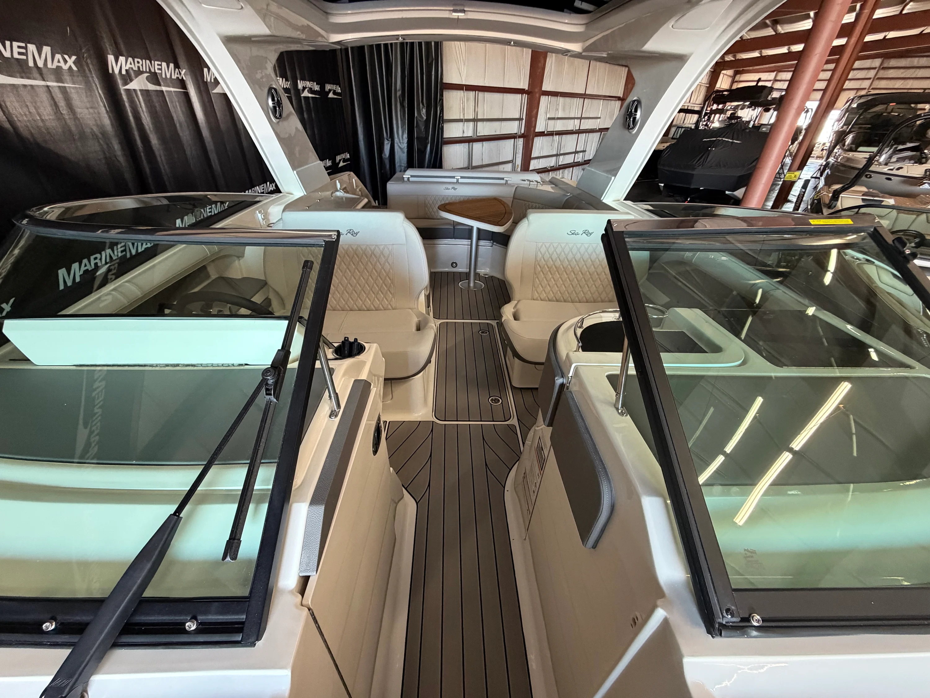 2026 Sea Ray SLX 310 Image Thumbnail #42