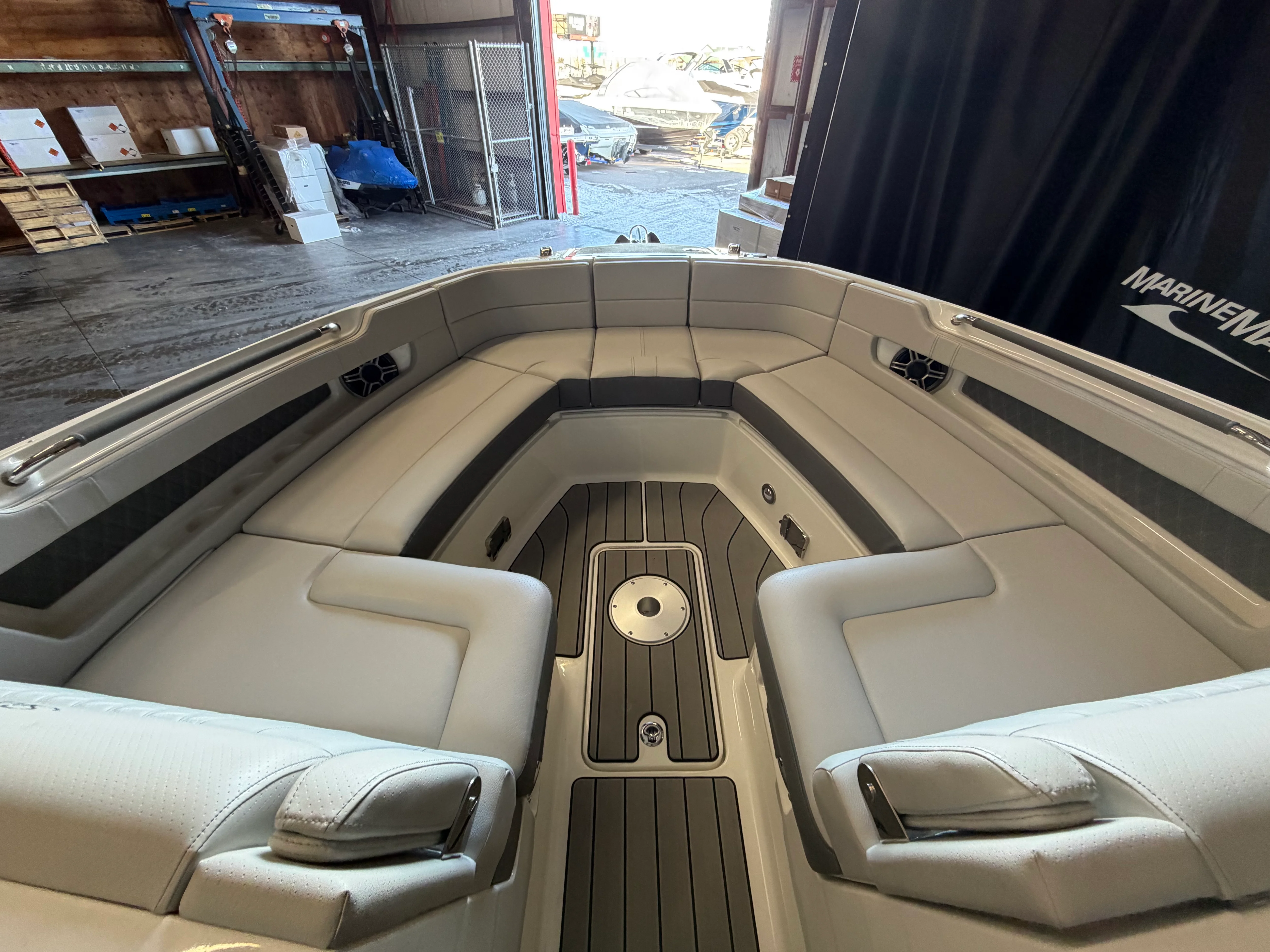 2026 Sea Ray SLX 310 Image Thumbnail #36