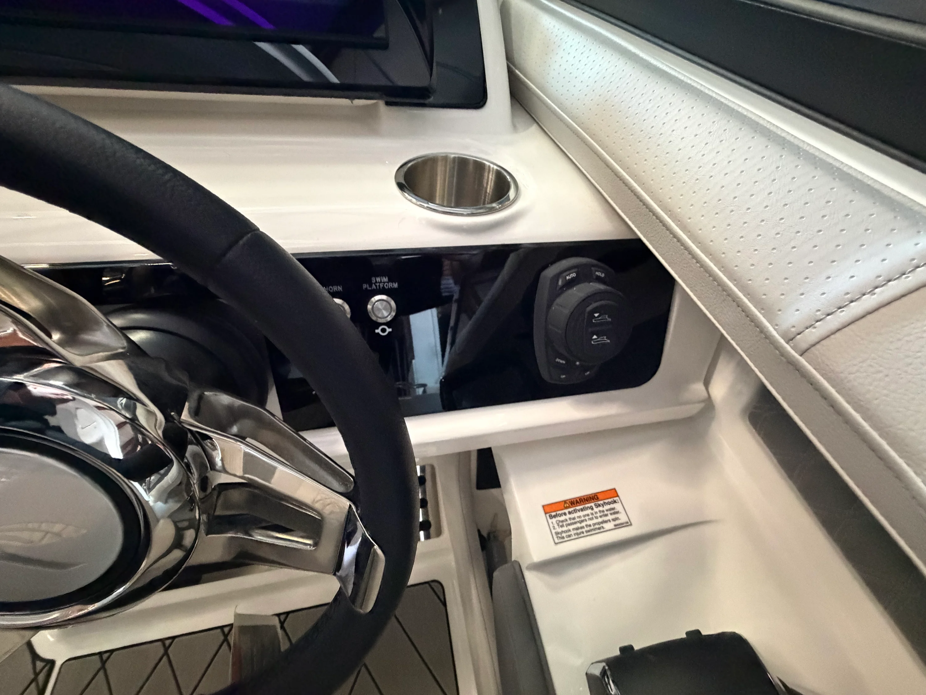 2026 Sea Ray SLX 310 Image Thumbnail #26