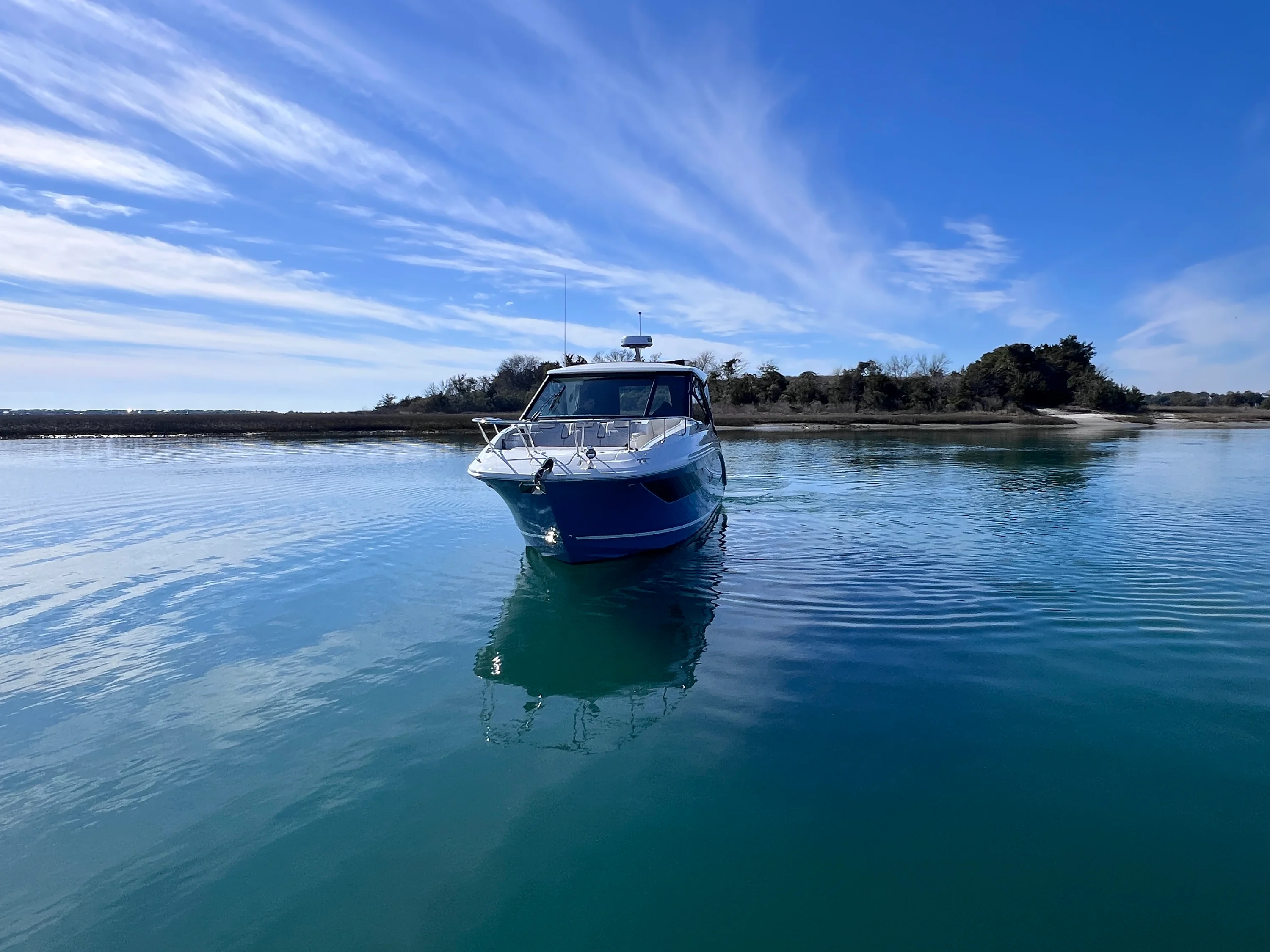 2026 Sea Ray Sundancer 320 Outboard Image Thumbnail #2