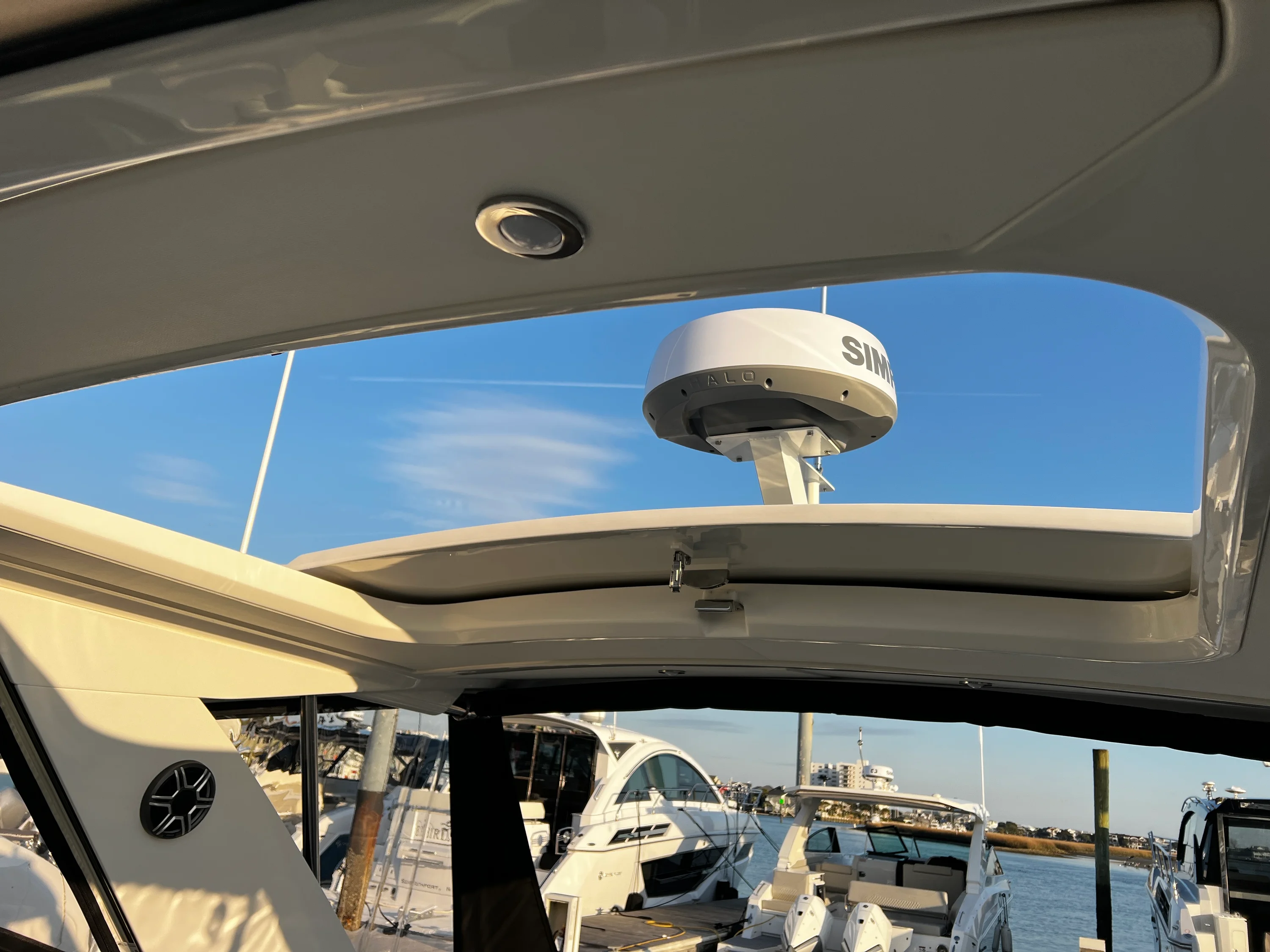2026 Sea Ray Sundancer 320 Outboard Image Thumbnail #41