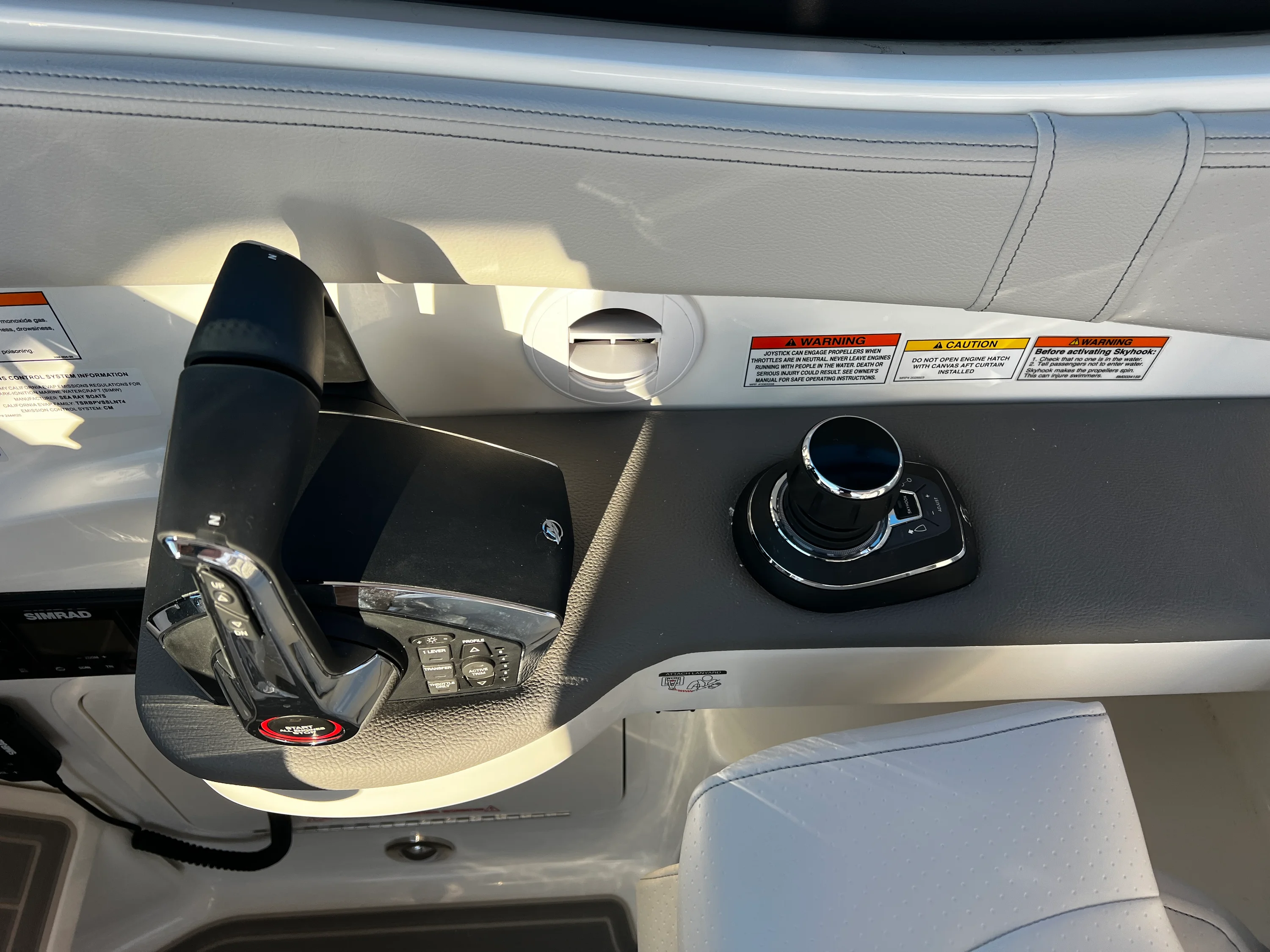 2026 Sea Ray Sundancer 320 Outboard Image Thumbnail #23