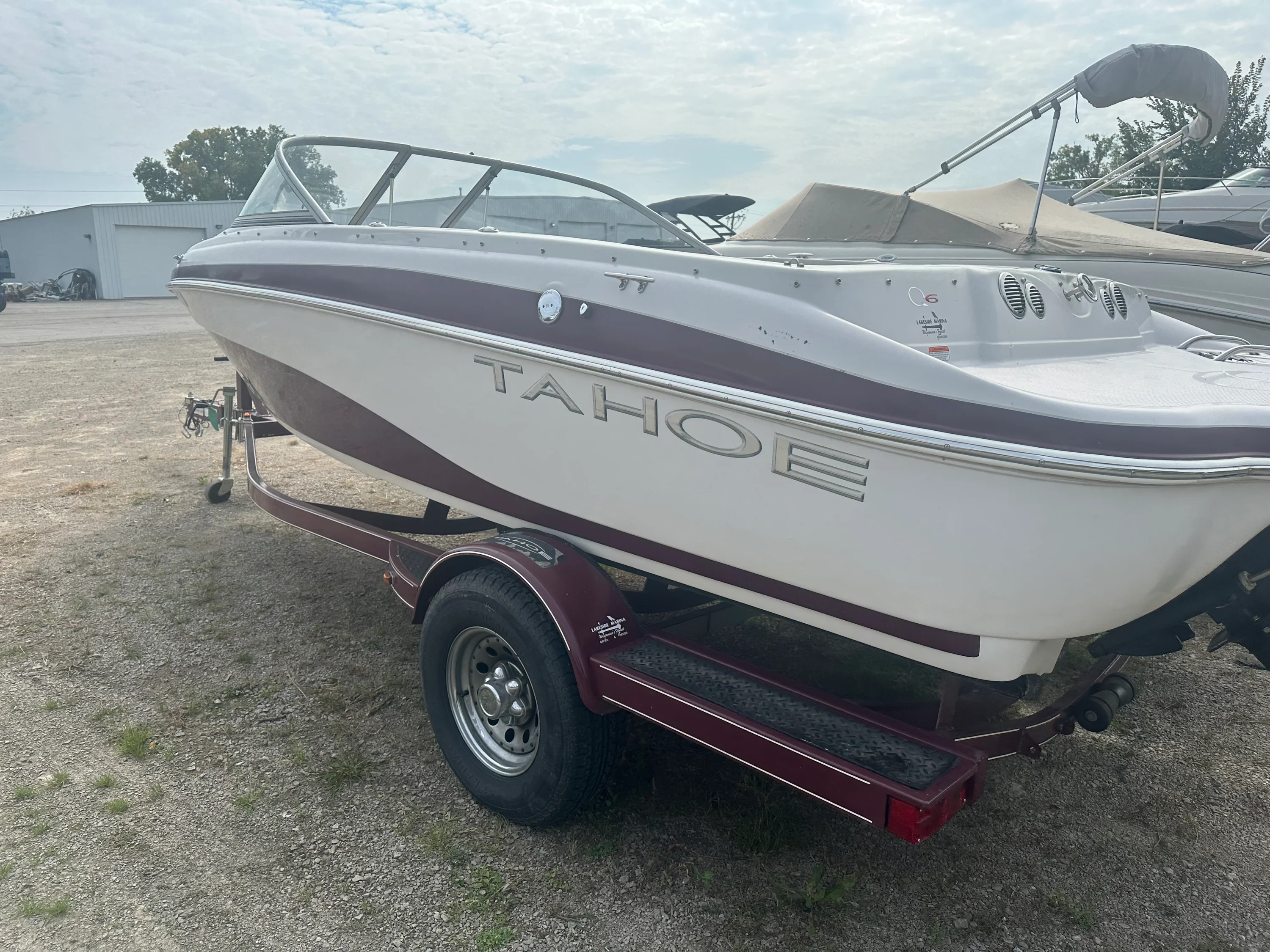 2007 Tahoe Q6 Image Thumbnail #3