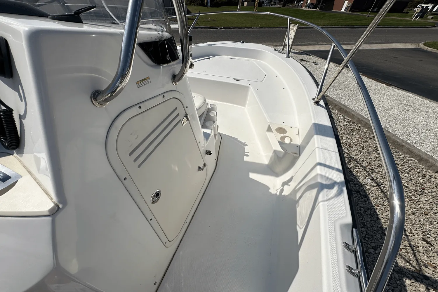 2012 Boston Whaler 200 DAUNTLESS Image Thumbnail #17