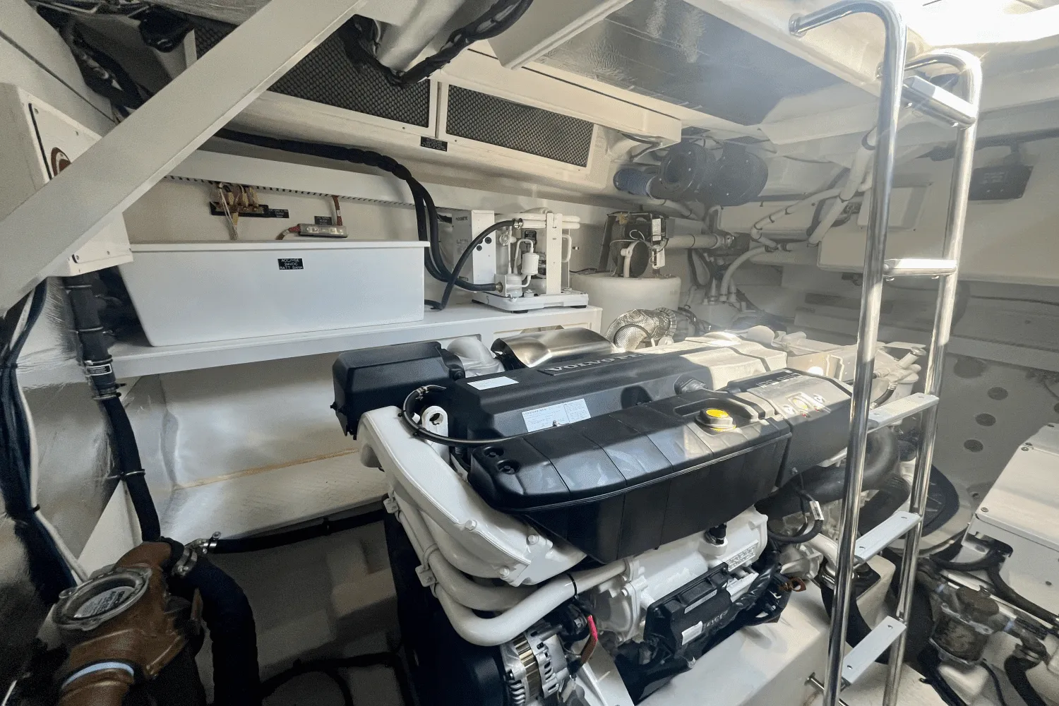 2022 Cruisers Yachts 54 CANTIUS Image Thumbnail #47