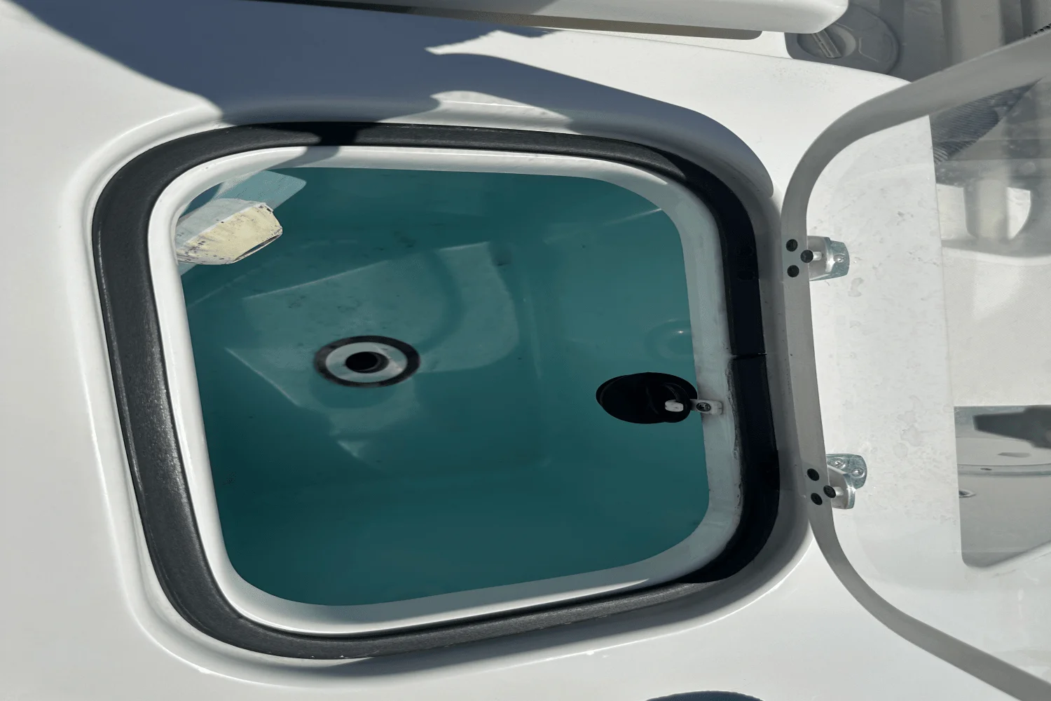 2021 Pursuit DC 266 Image Thumbnail #26