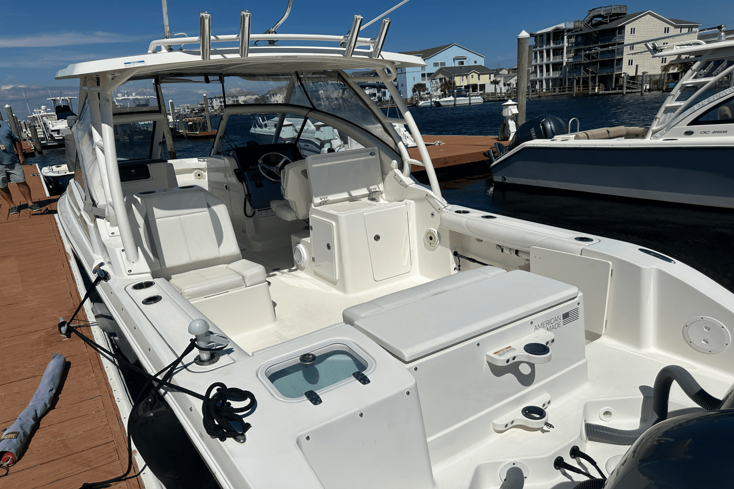 2021 Pursuit DC 266 Image Thumbnail #11