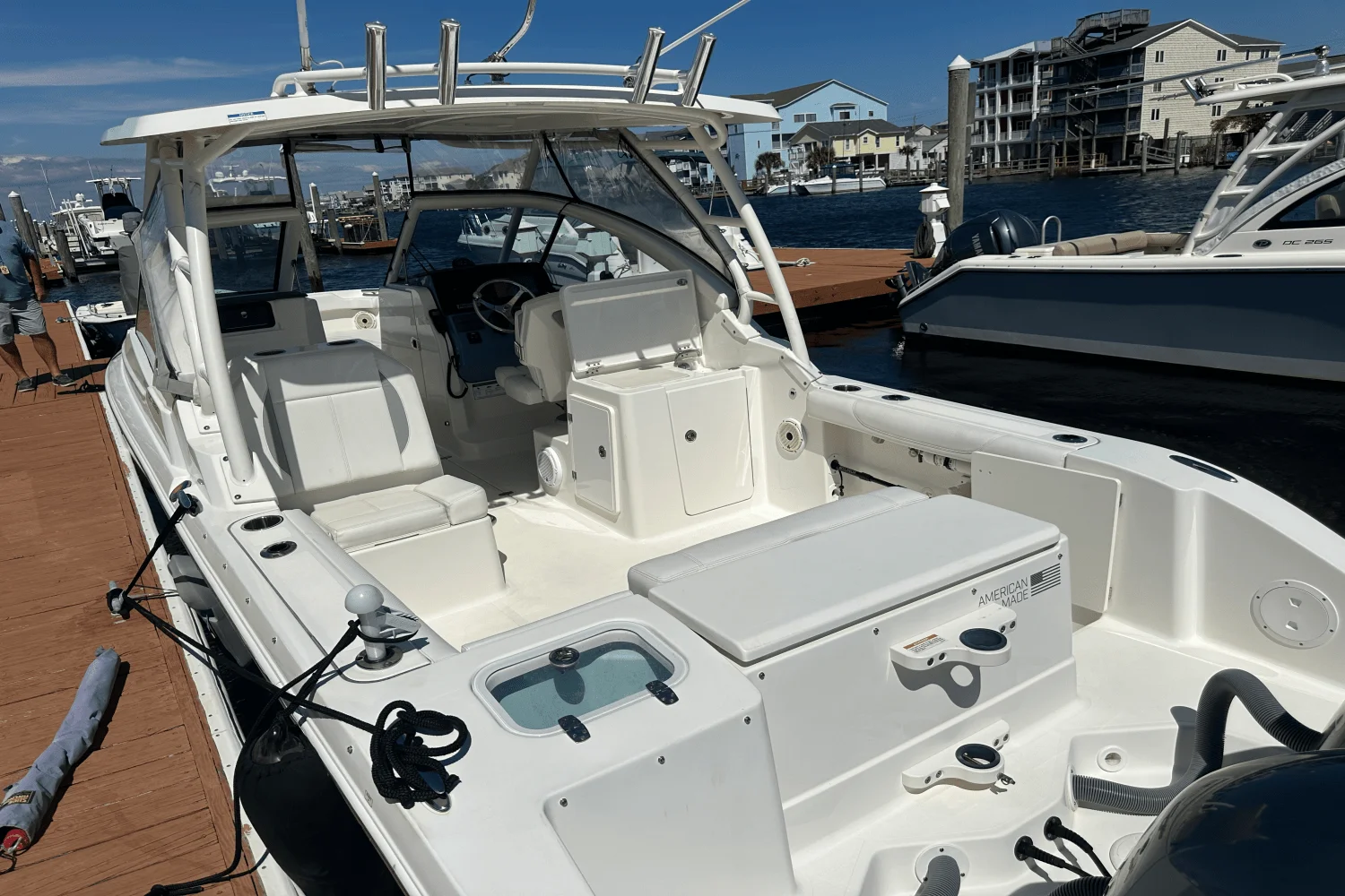 2021 Pursuit DC 266 Image Thumbnail #11