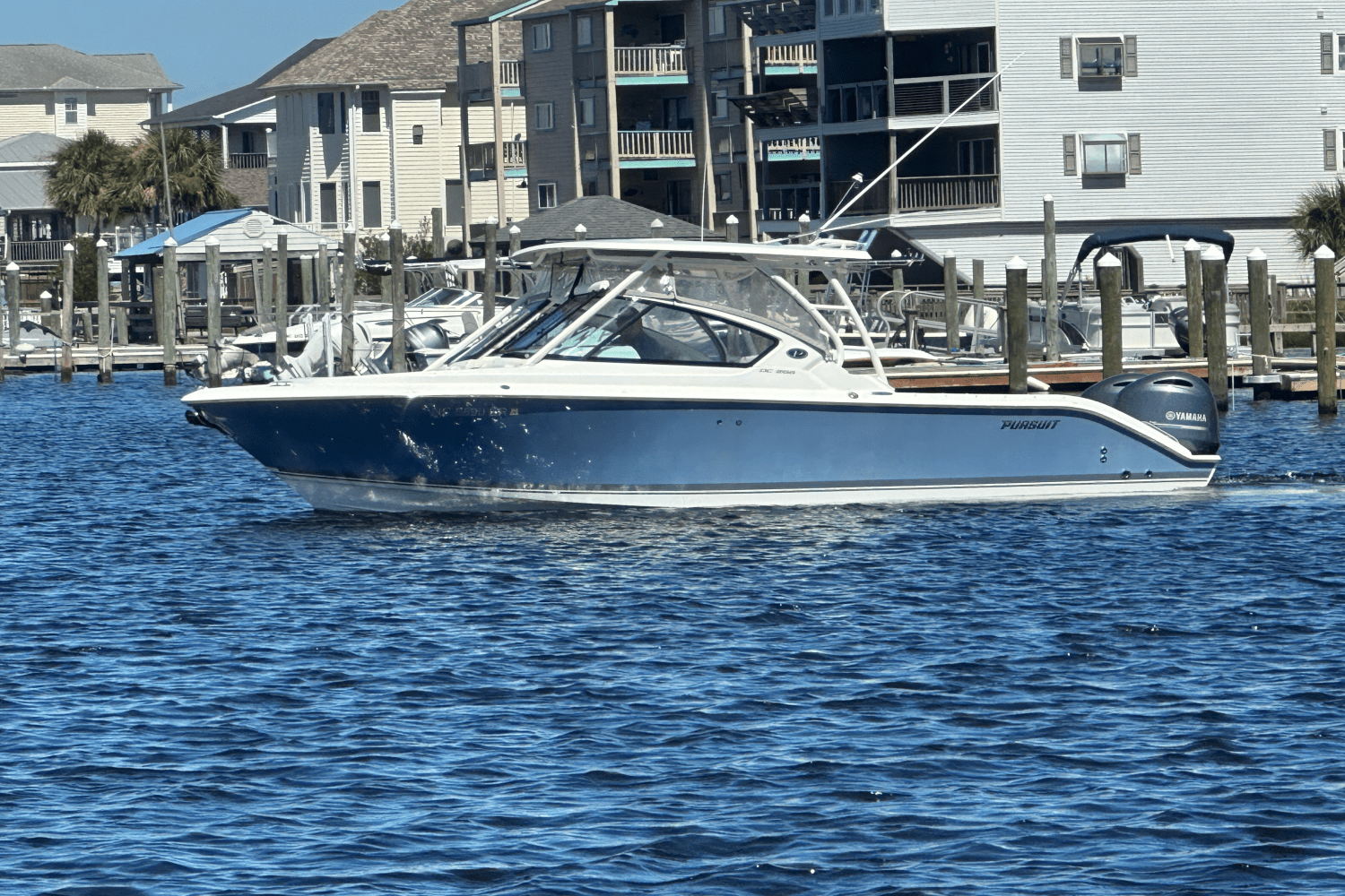 2021 Pursuit DC 266 Image Thumbnail #2