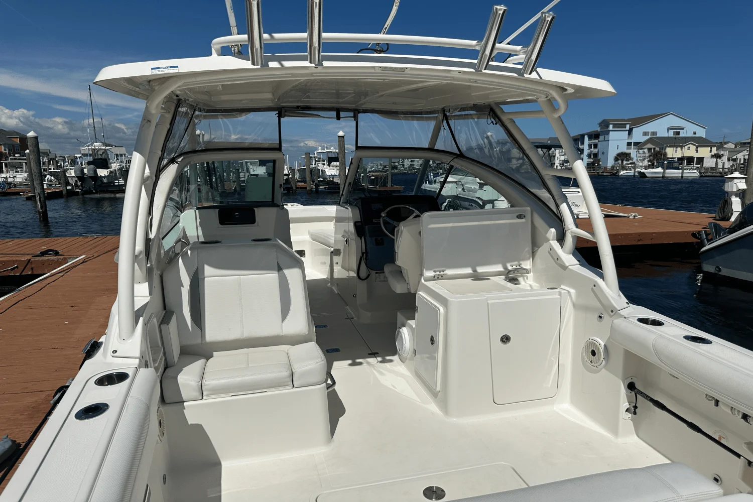 2021 Pursuit DC 266 Image Thumbnail #12