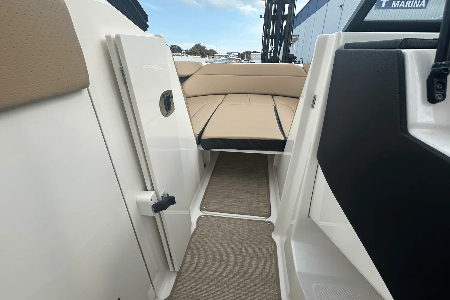2022 Sea Ray 230 SPX-OB Image Thumbnail #30