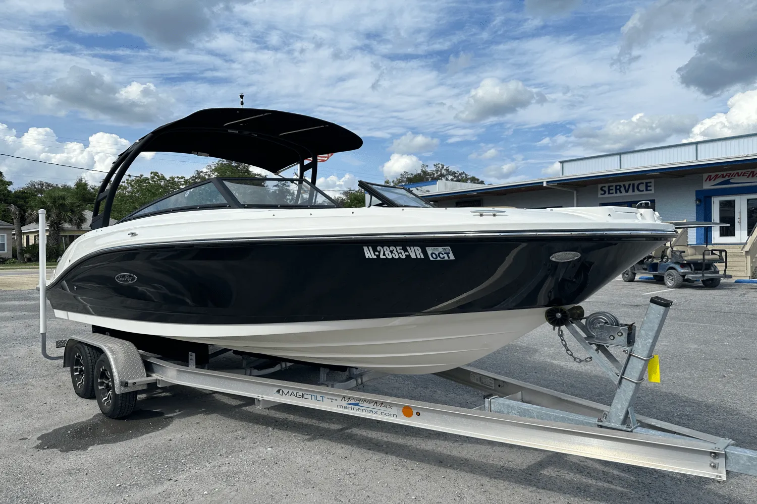 2022 Sea Ray 230 SPX-OB Image Thumbnail #4