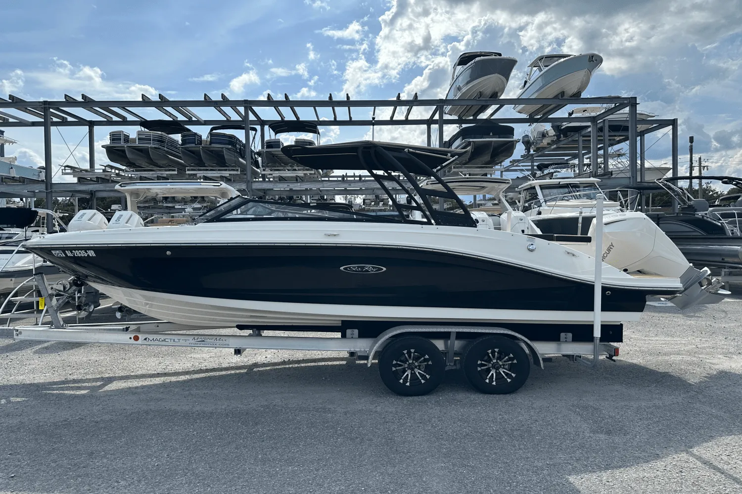 2022 Sea Ray 230 SPX-OB Image Thumbnail #1