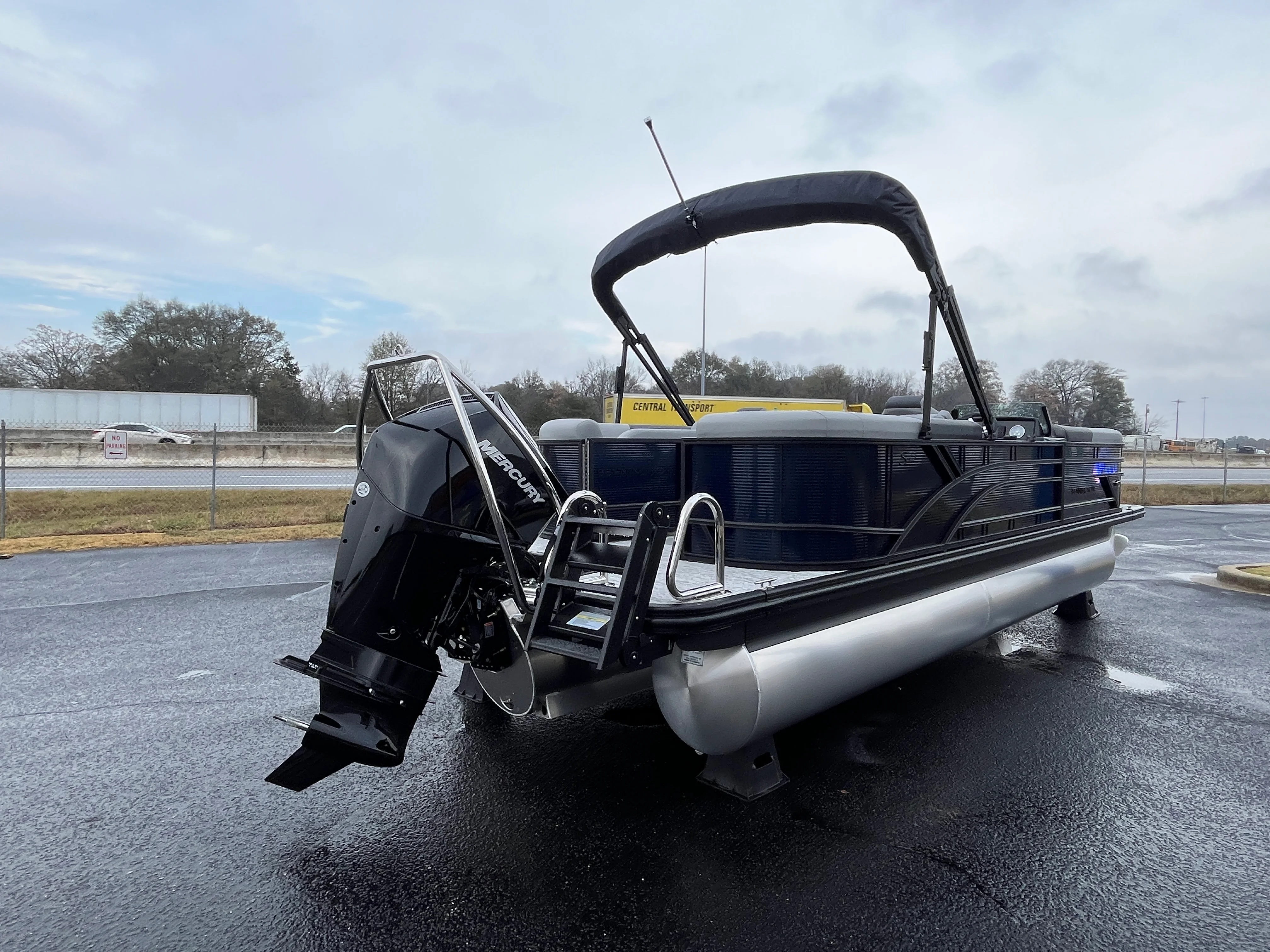 2026 Bennington 23SSR Image Thumbnail #5