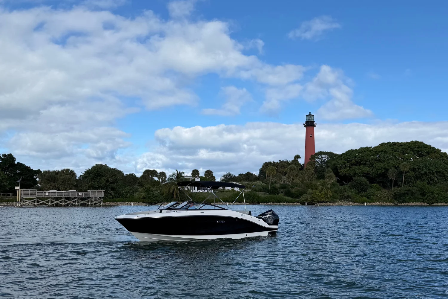 2026 Sea Ray SPX 210 Outboard Image Thumbnail #1