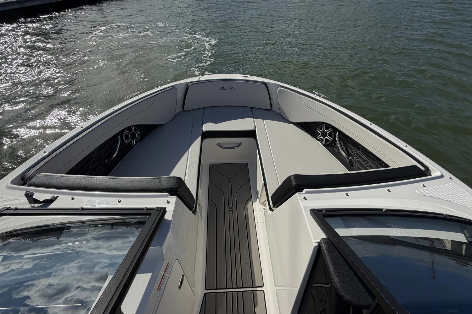 2026 Sea Ray SPX 210 Outboard Image Thumbnail #13