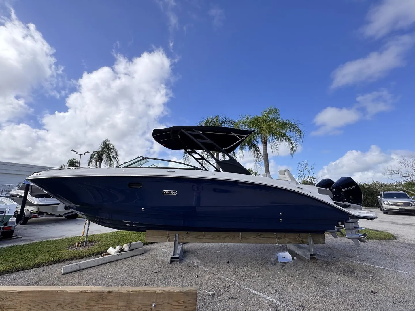 2026 Sea Ray SDX 290 Outboard Image Thumbnail #0