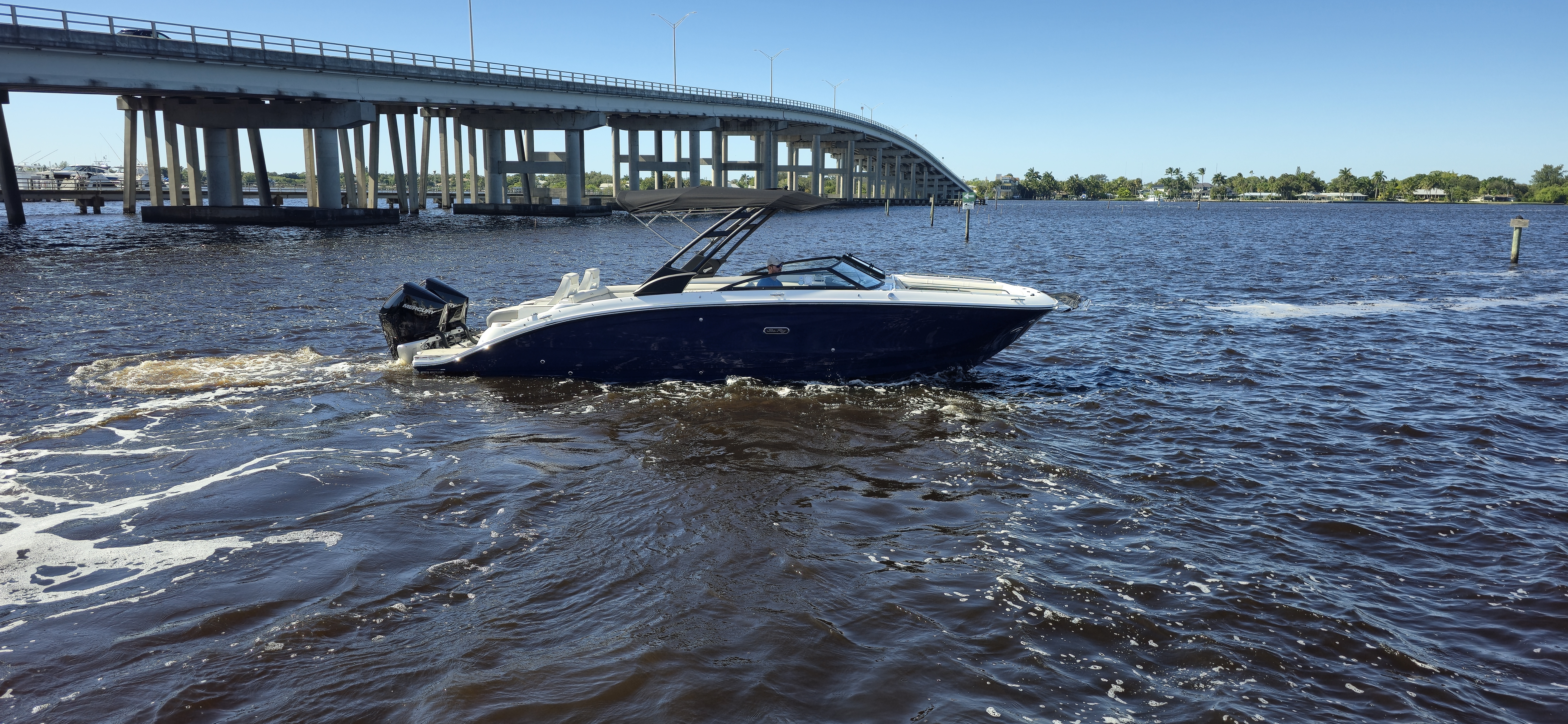 2026 Sea Ray SDX 290 Outboard Image Thumbnail #0