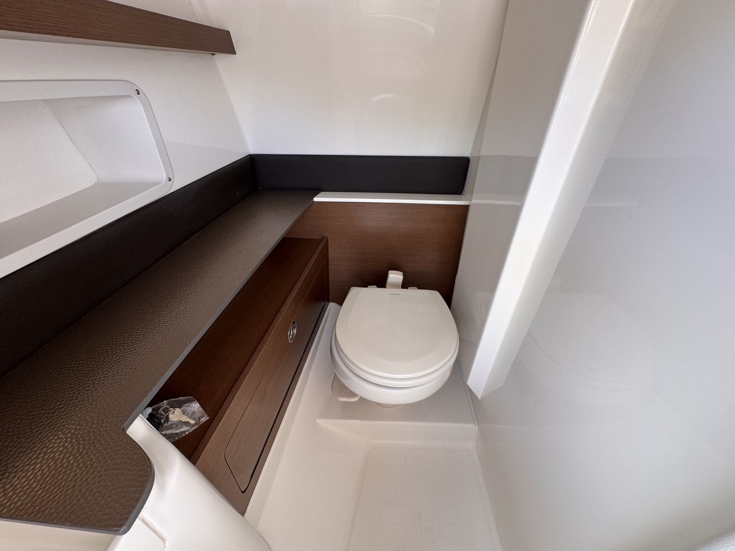 2026 Sea Ray SDX 290 Outboard Image Thumbnail #24