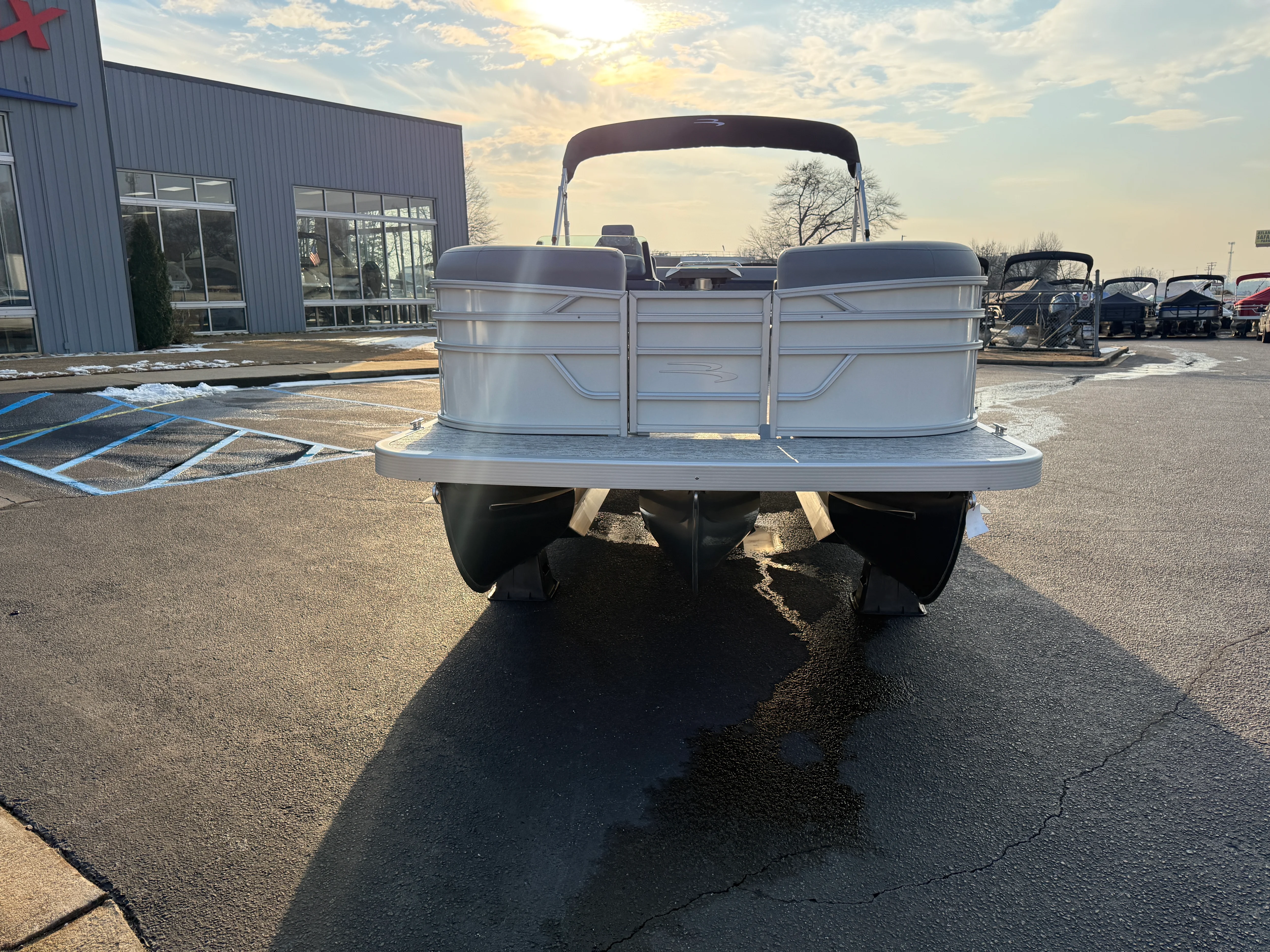 2025 Bennington 22S Image Thumbnail #1