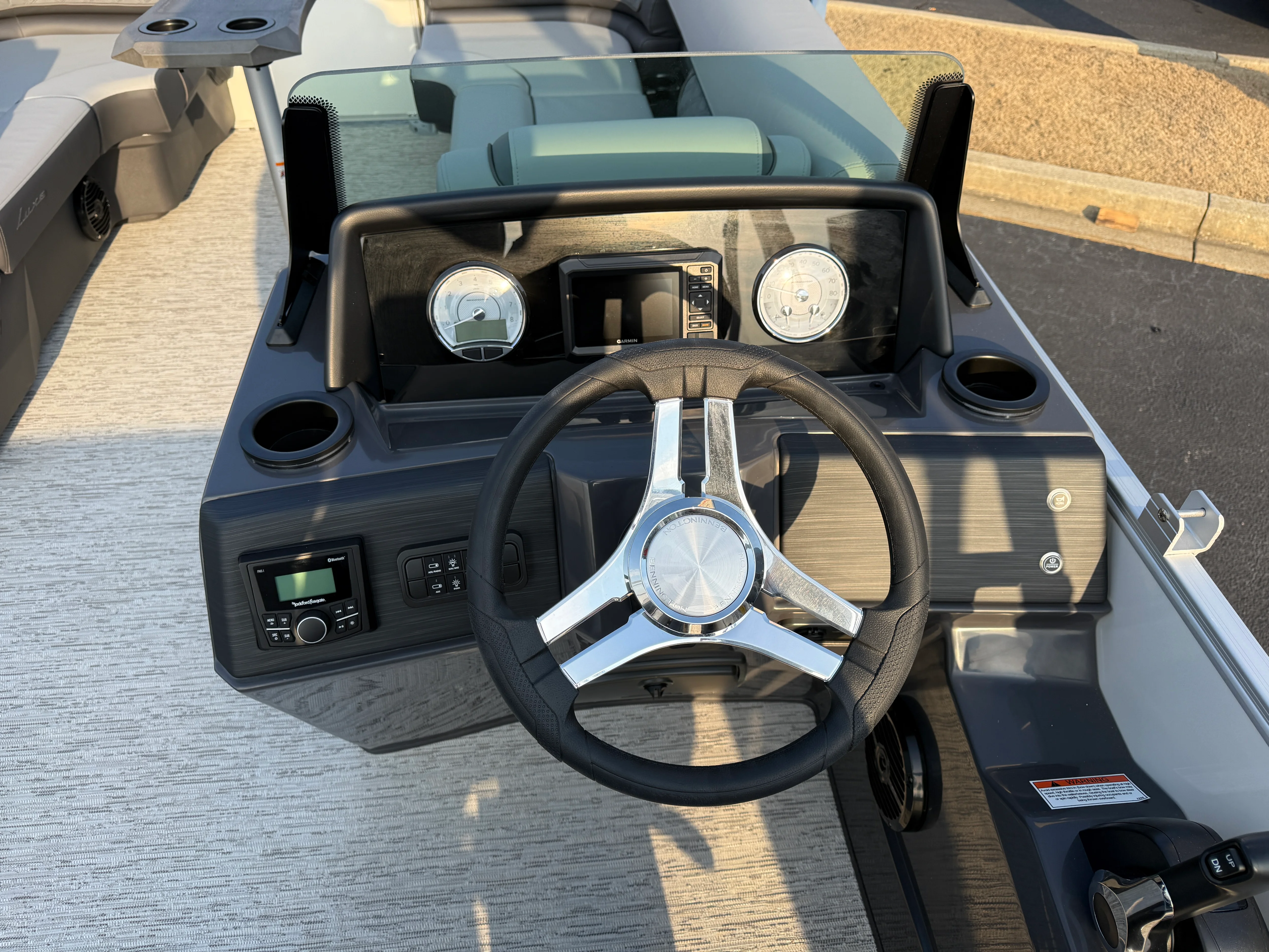 2025 Bennington 22S Image Thumbnail #12