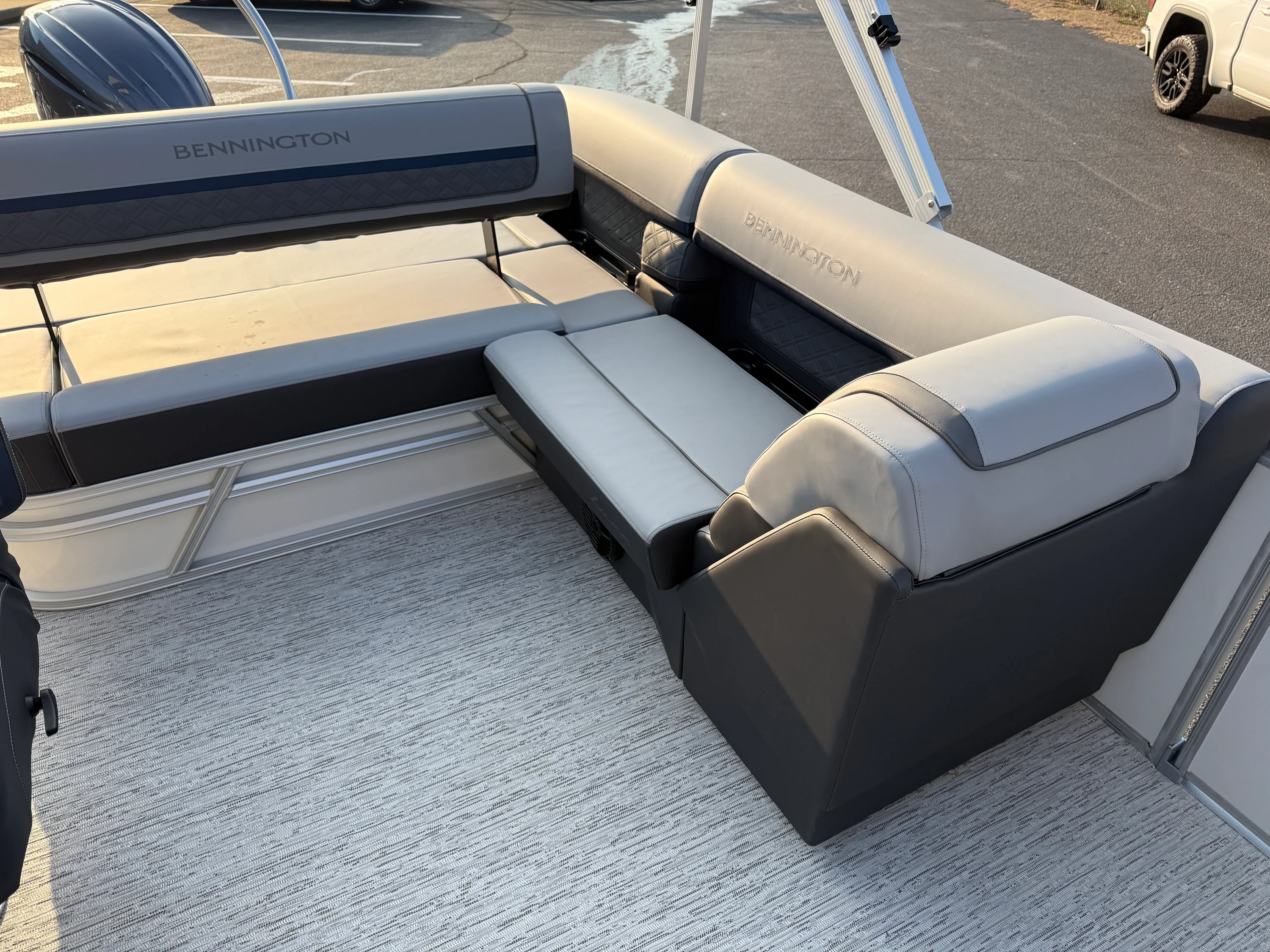 2026 Bennington 22S Image Thumbnail #13