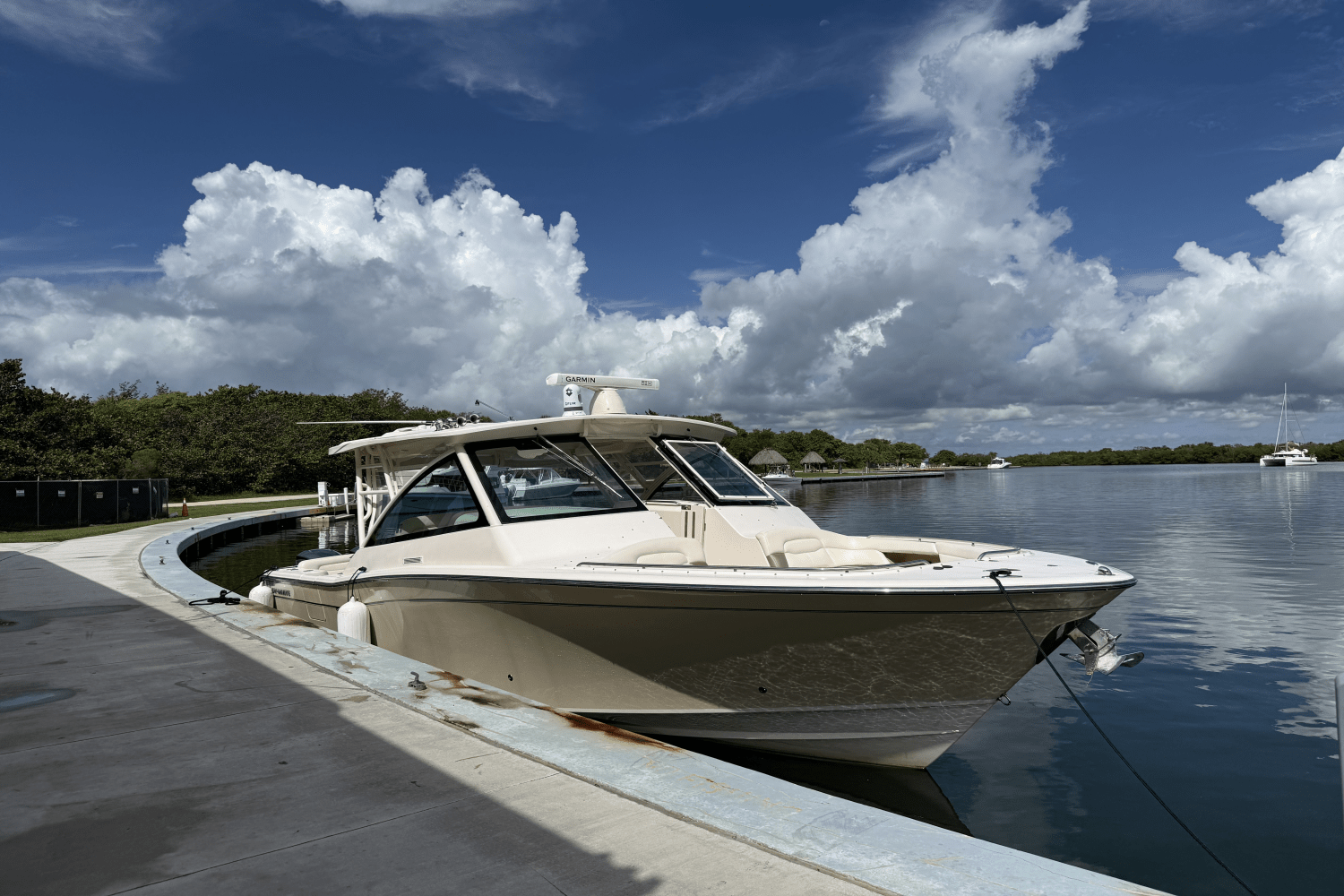 2014 Grady-White 375 FREEDOM Image Thumbnail #4