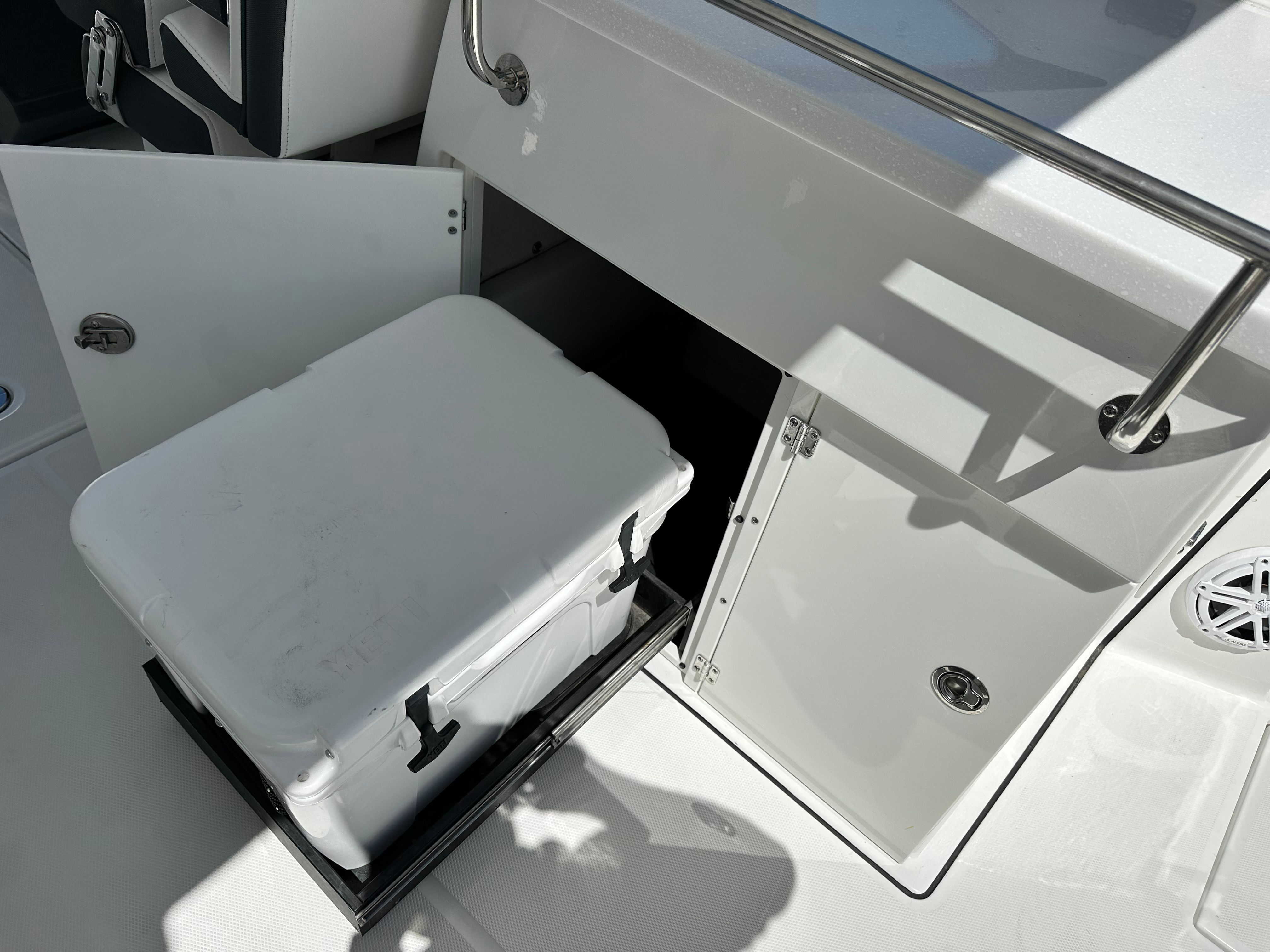 2023 Blackfin 272 DC Image Thumbnail #38