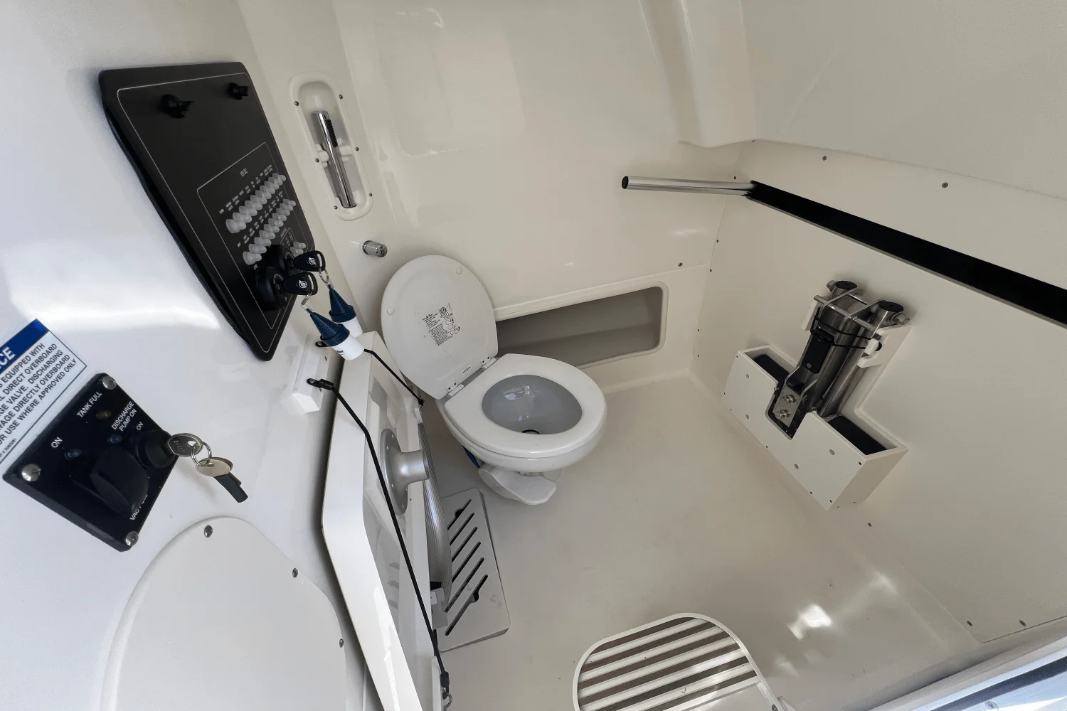 2024 Boston Whaler 280 OUTRAGE Image Thumbnail #25