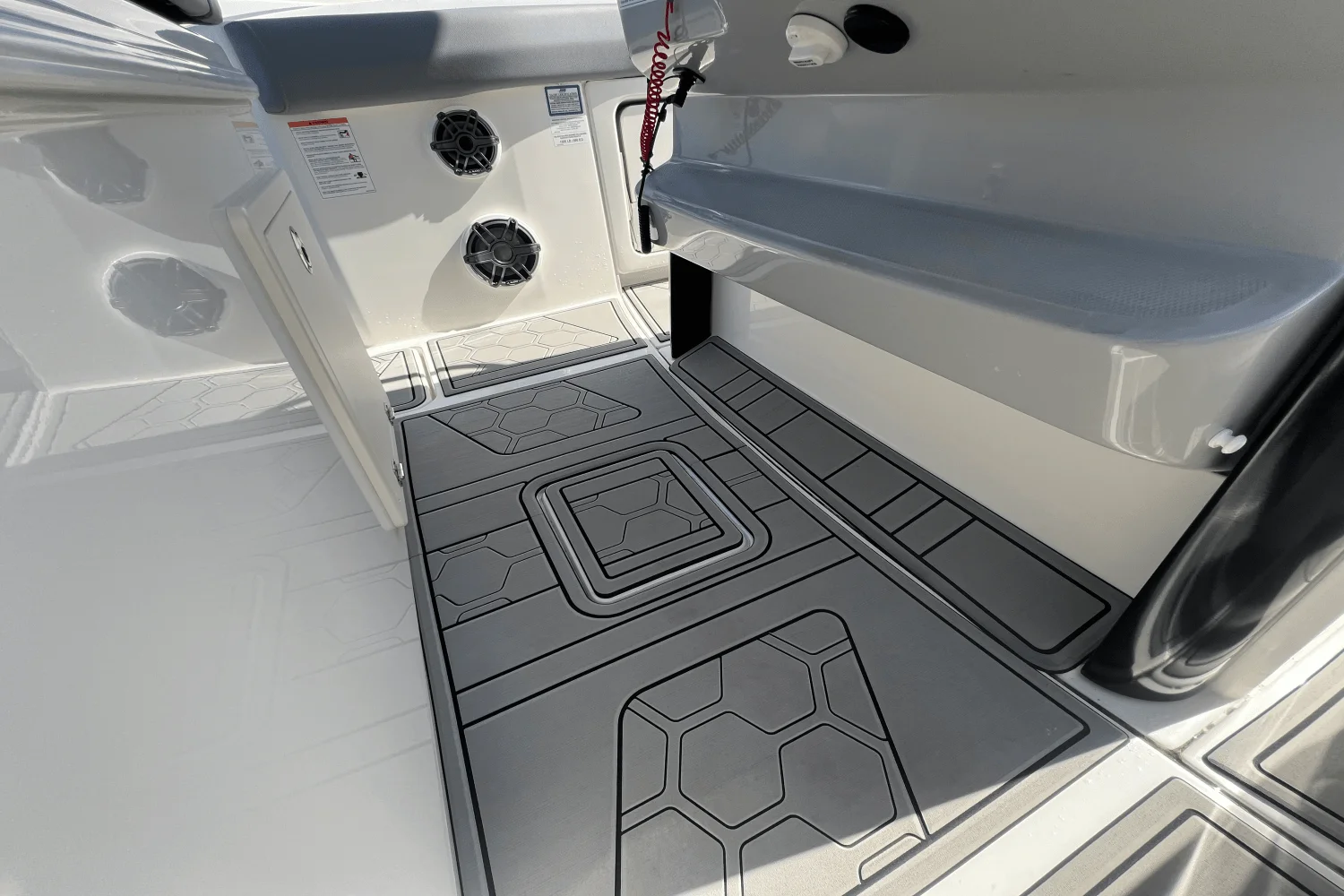 2024 Boston Whaler 280 OUTRAGE Image Thumbnail #23